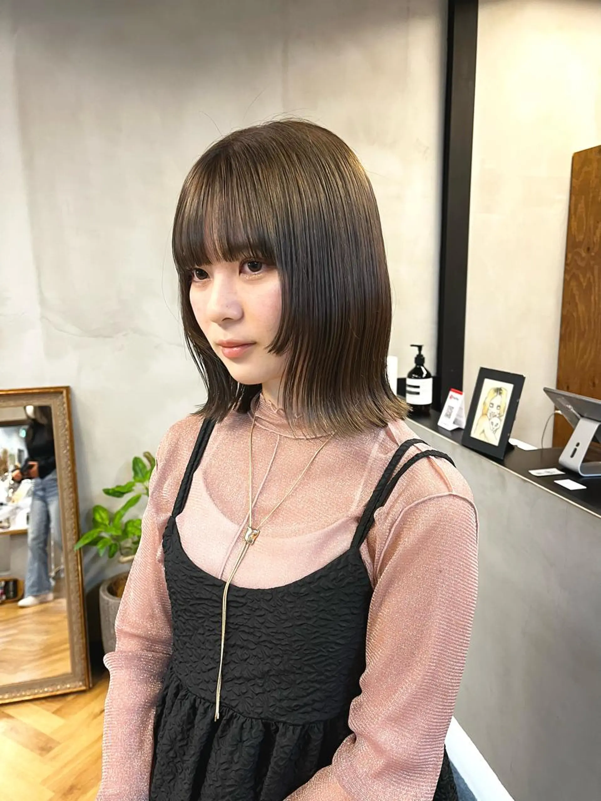 ミディアム カラー ボブ 姫カット カット esu西梅田所属・ena/ブリーチなし 透明感・レイヤー🎀のヘアスタイル