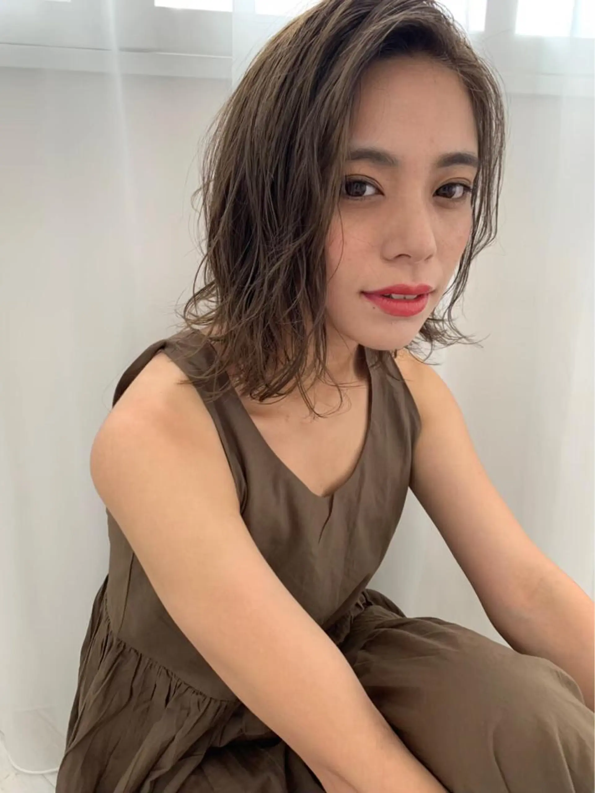 ミディアム カラー パーマ 酸性縮毛矯正のプロ 杉山玲介のヘアスタイル