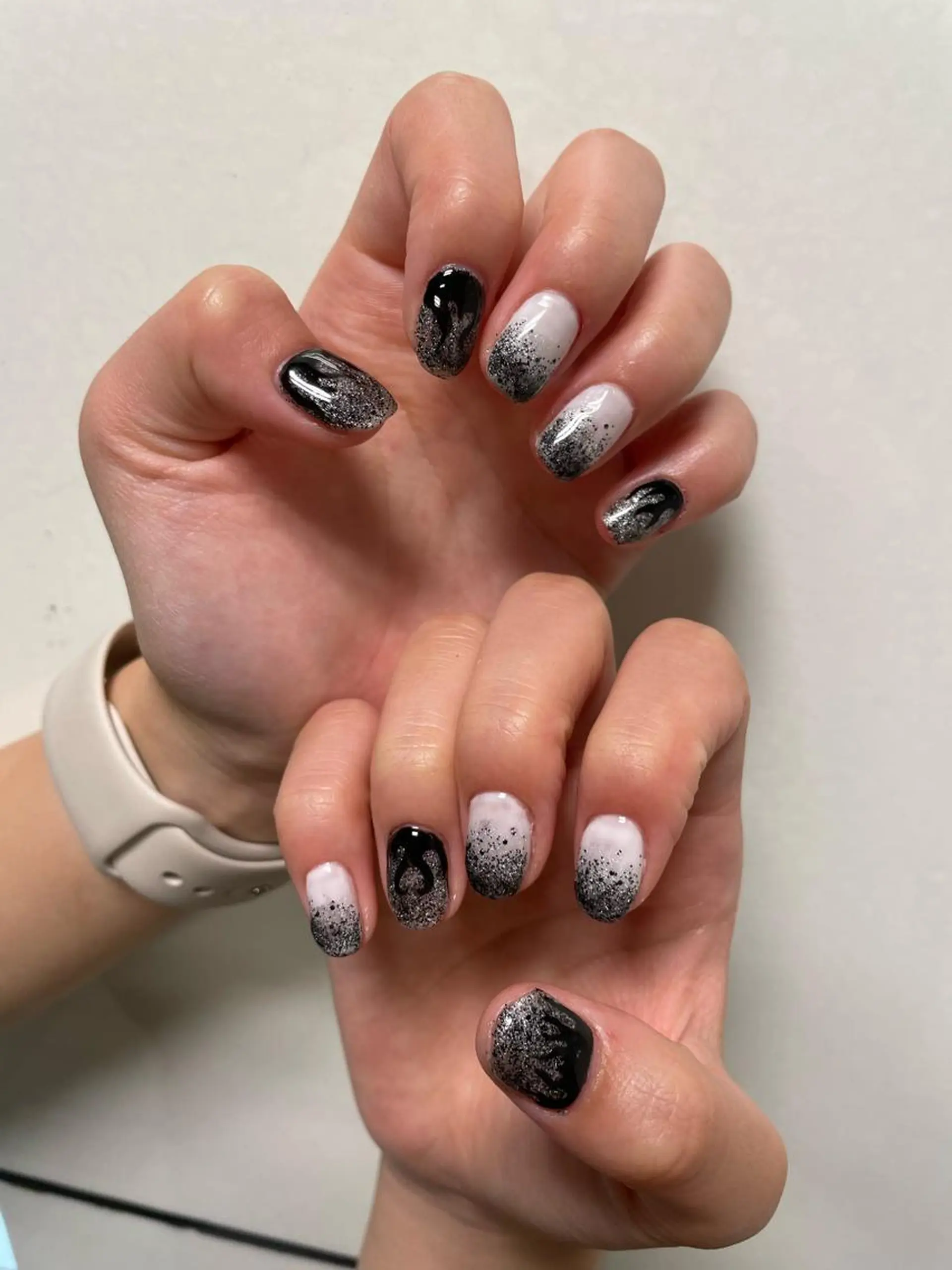 ネイル ミディアムネイル メンズネイル るか/透明感 カラー/アレンジのヘアスタイル