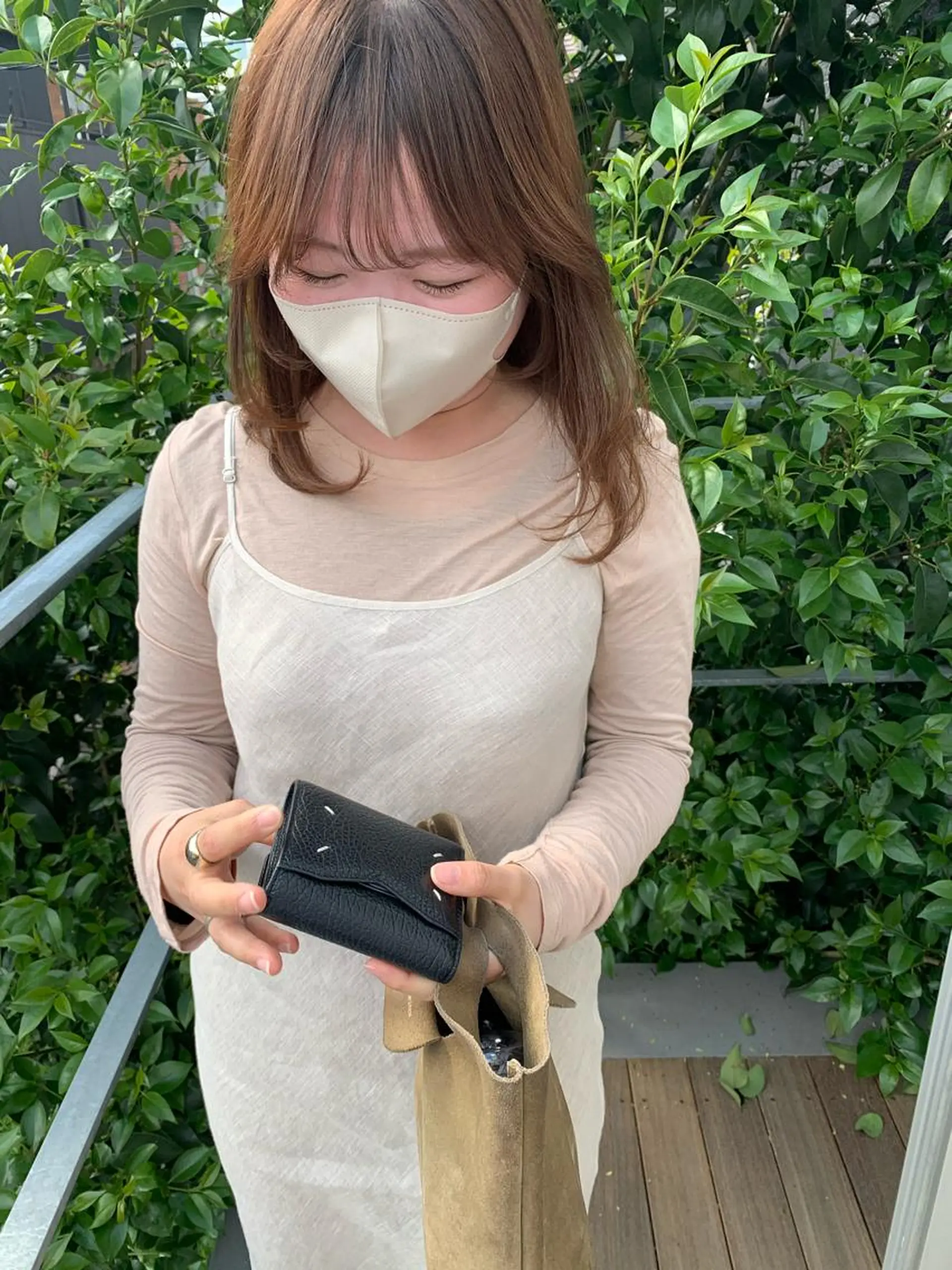 ミディアム カラー パーマ 顔周りカット レイヤーカット 縮毛矯正 カット 縮毛矯正 sakoda shunkiのヘアスタイル