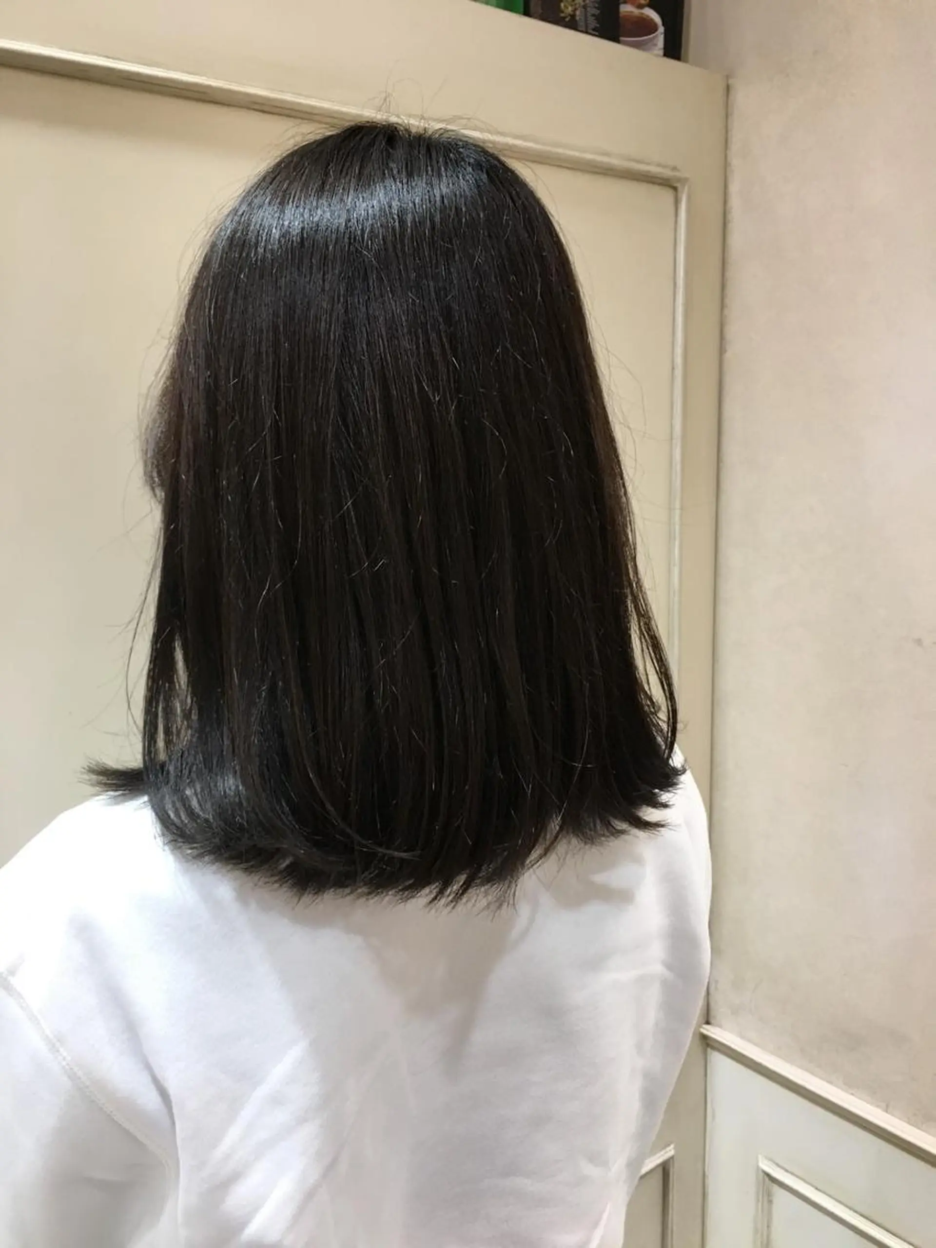 セミロング カラー 透明感カラー イルミナカラー スターダスト カット ヘアカラー トリートメント 吉原 雪乃のヘアスタイル