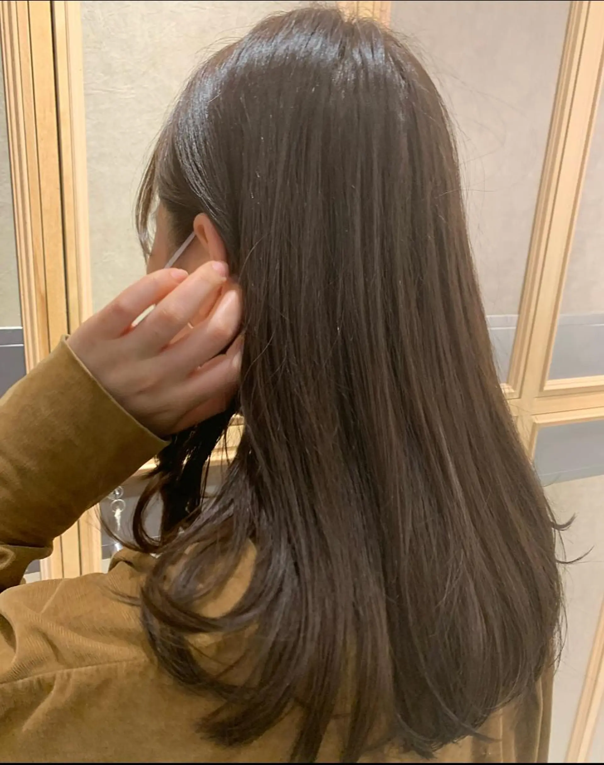 ミディアム カラー TENELE所属・チバ タクミのヘアスタイル