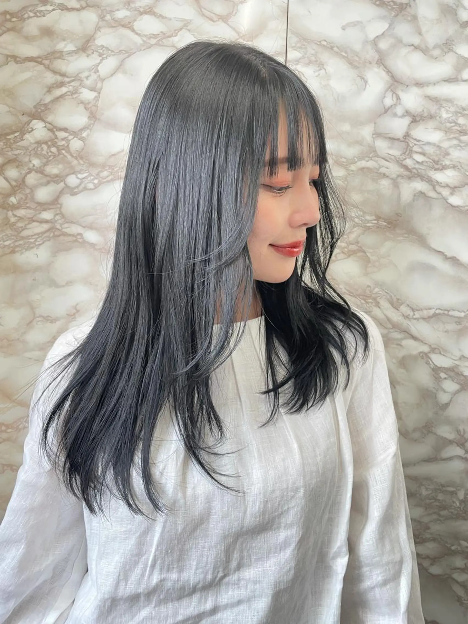 ロング カラー YEAU　PLUS所属・極上の艶髪 RINAのヘアスタイル
