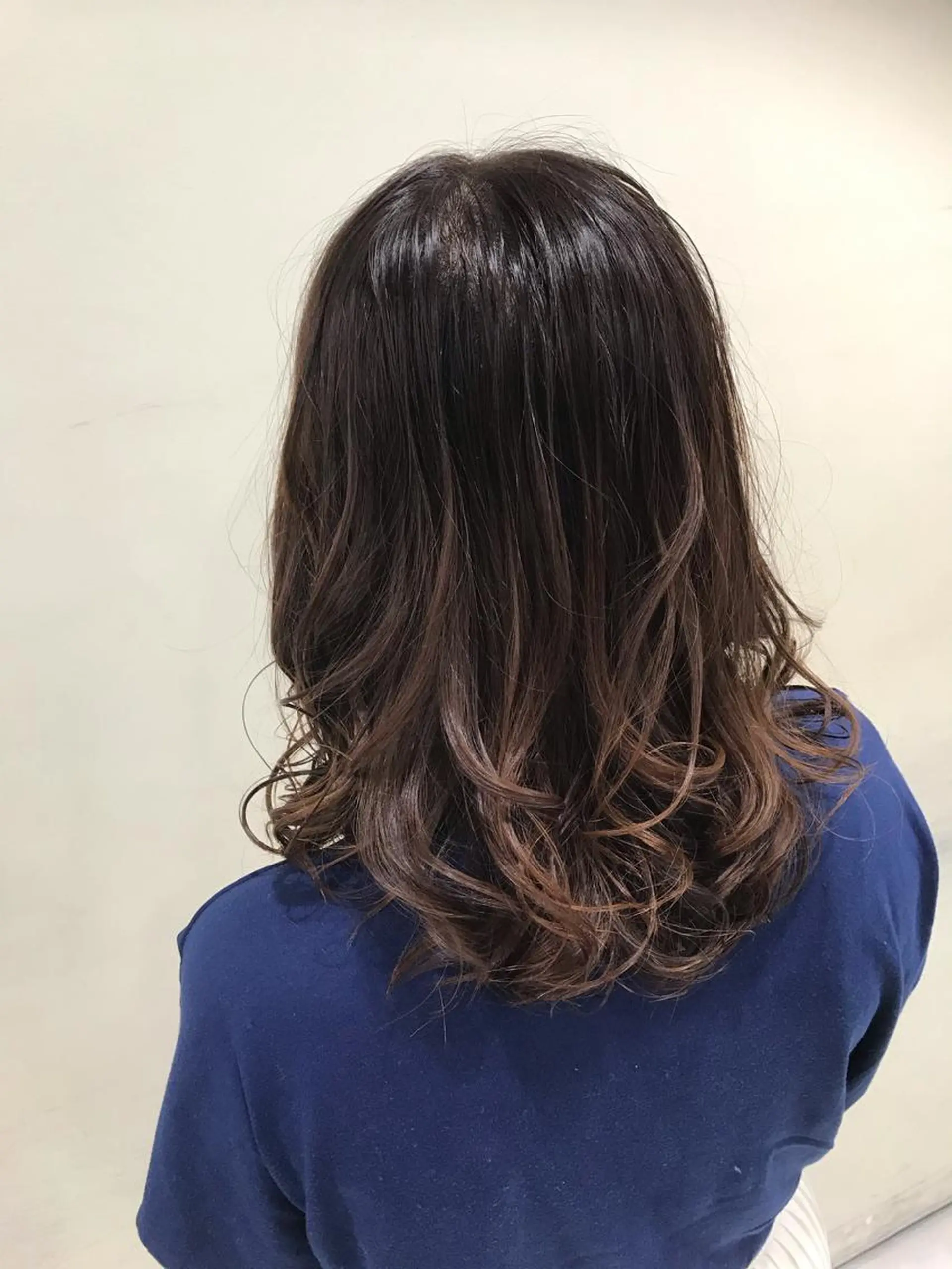 セミロング 三田 豪のヘアスタイル