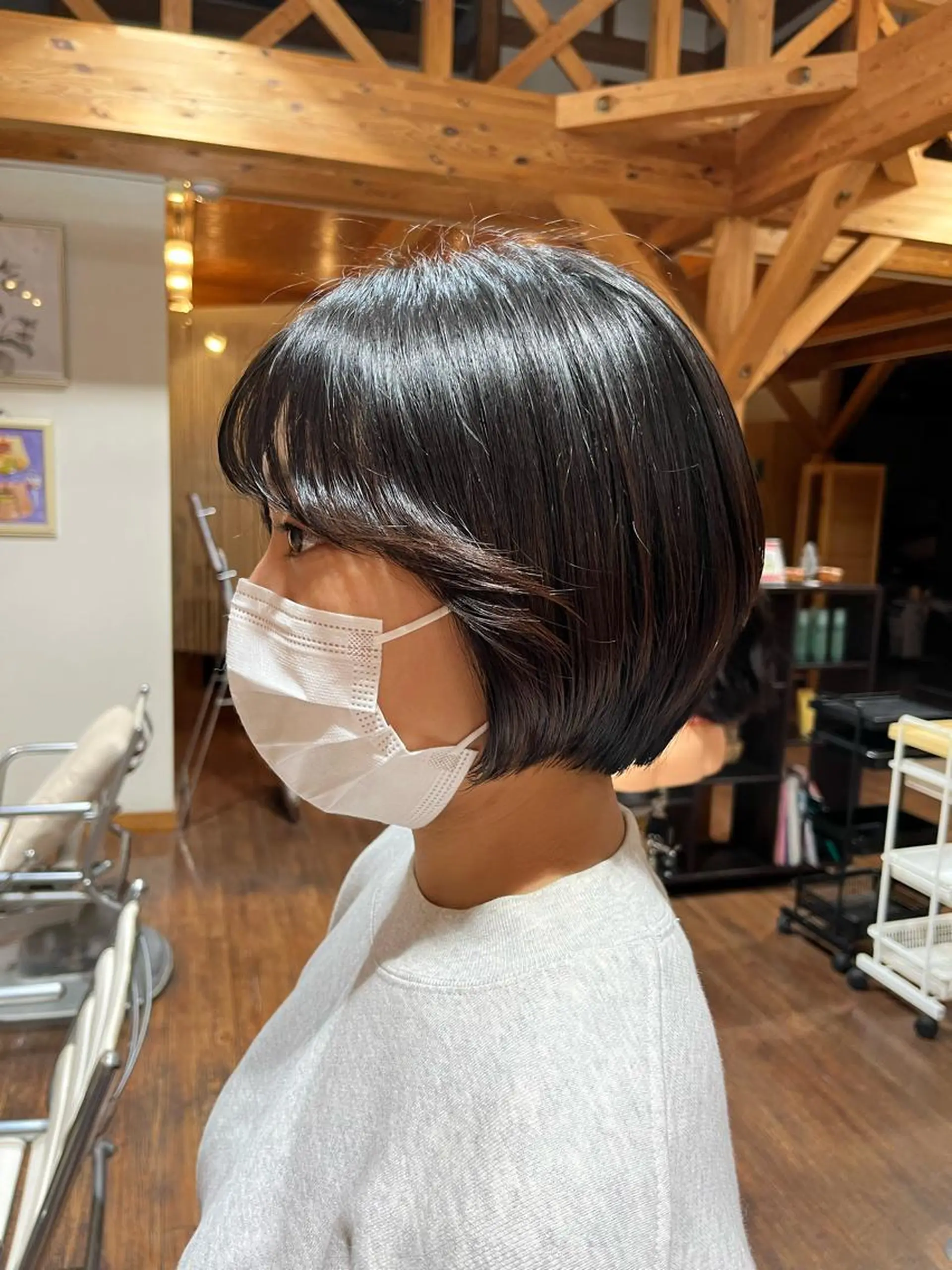 ショート ウスイマイコ カット/ケアカラーのヘアスタイル