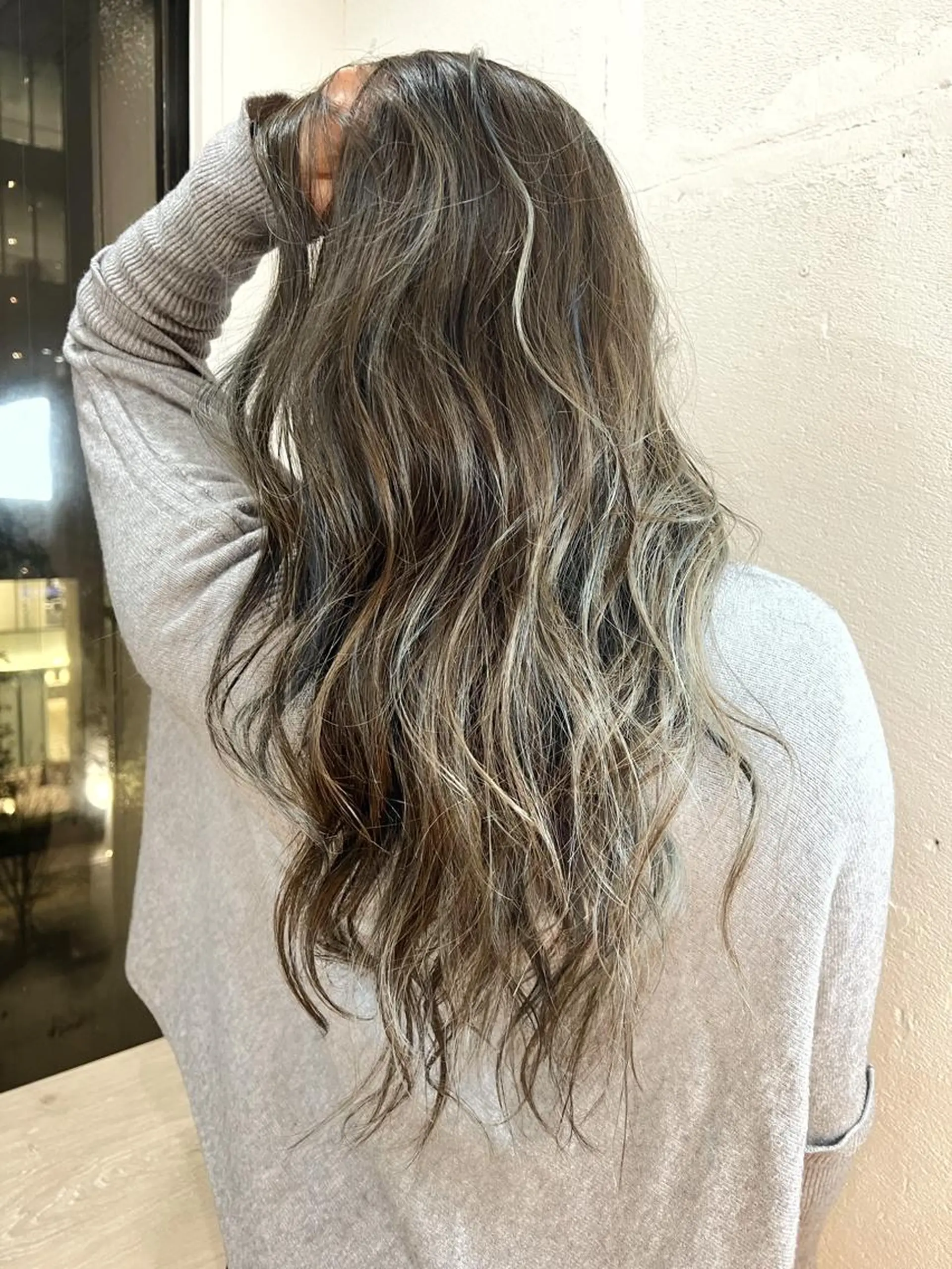 ロング カラー ヘアアレンジ カット ヘアカラー WATARU🔥／ 外国人風ハイライトのヘアスタイル