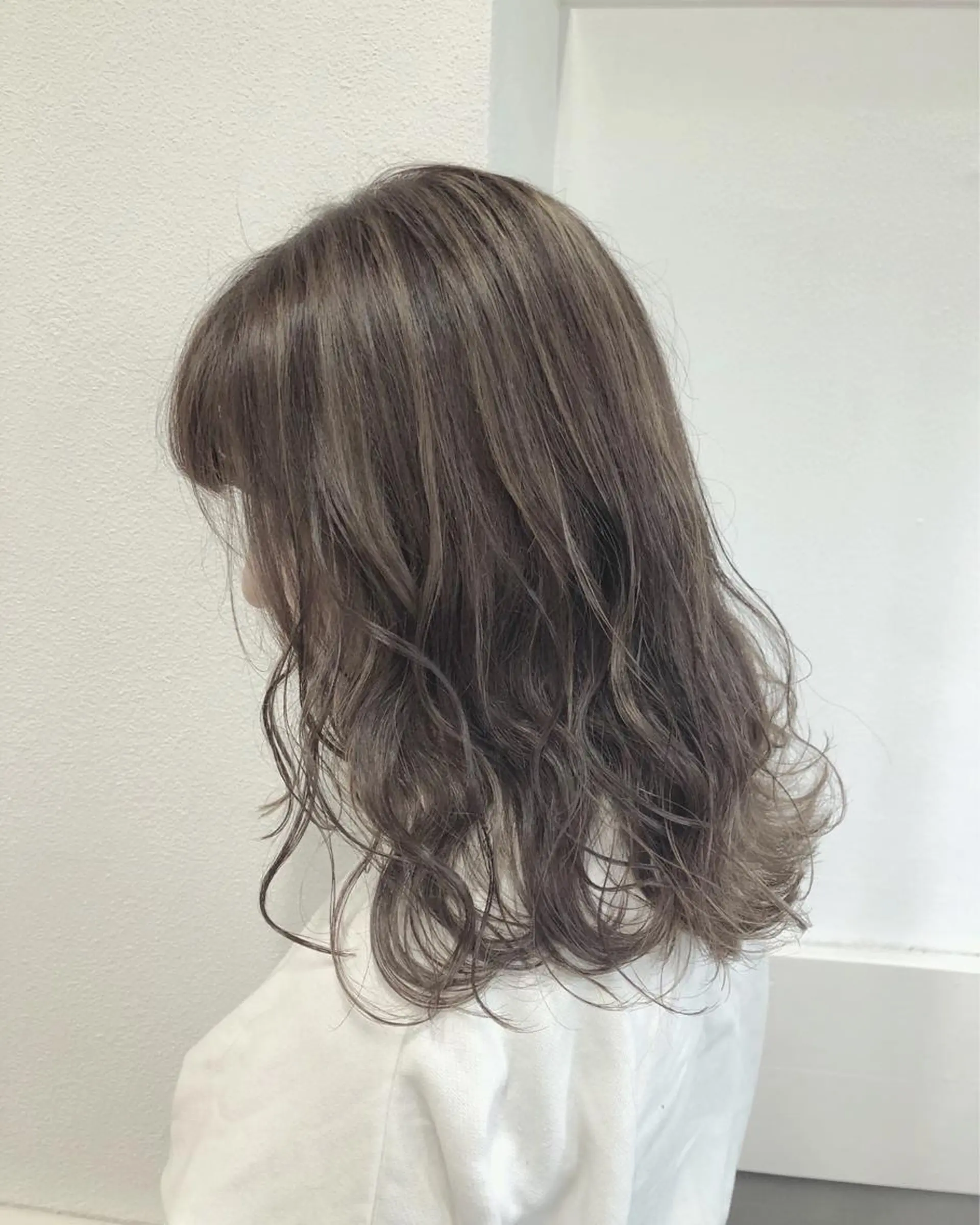 セミロング カラー ヘアアレンジ グレージュ ハイライトカラー ハイライト ヘアカラー トリートメント GiseL天神カラー 髪質改善/ブリーチのヘアスタイル