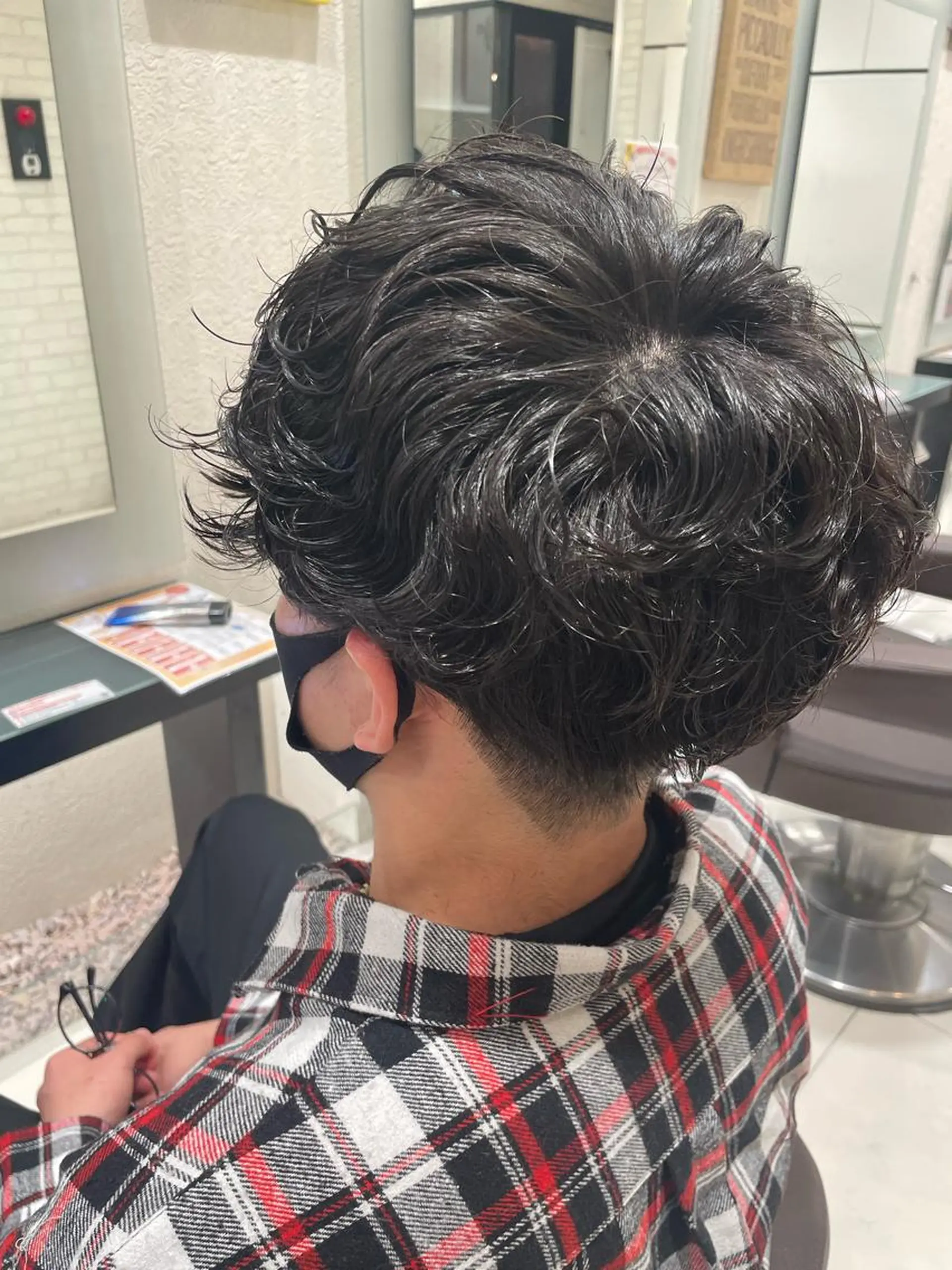 パーマ メンズ EARTH 山﨑龍馬のヘアスタイル