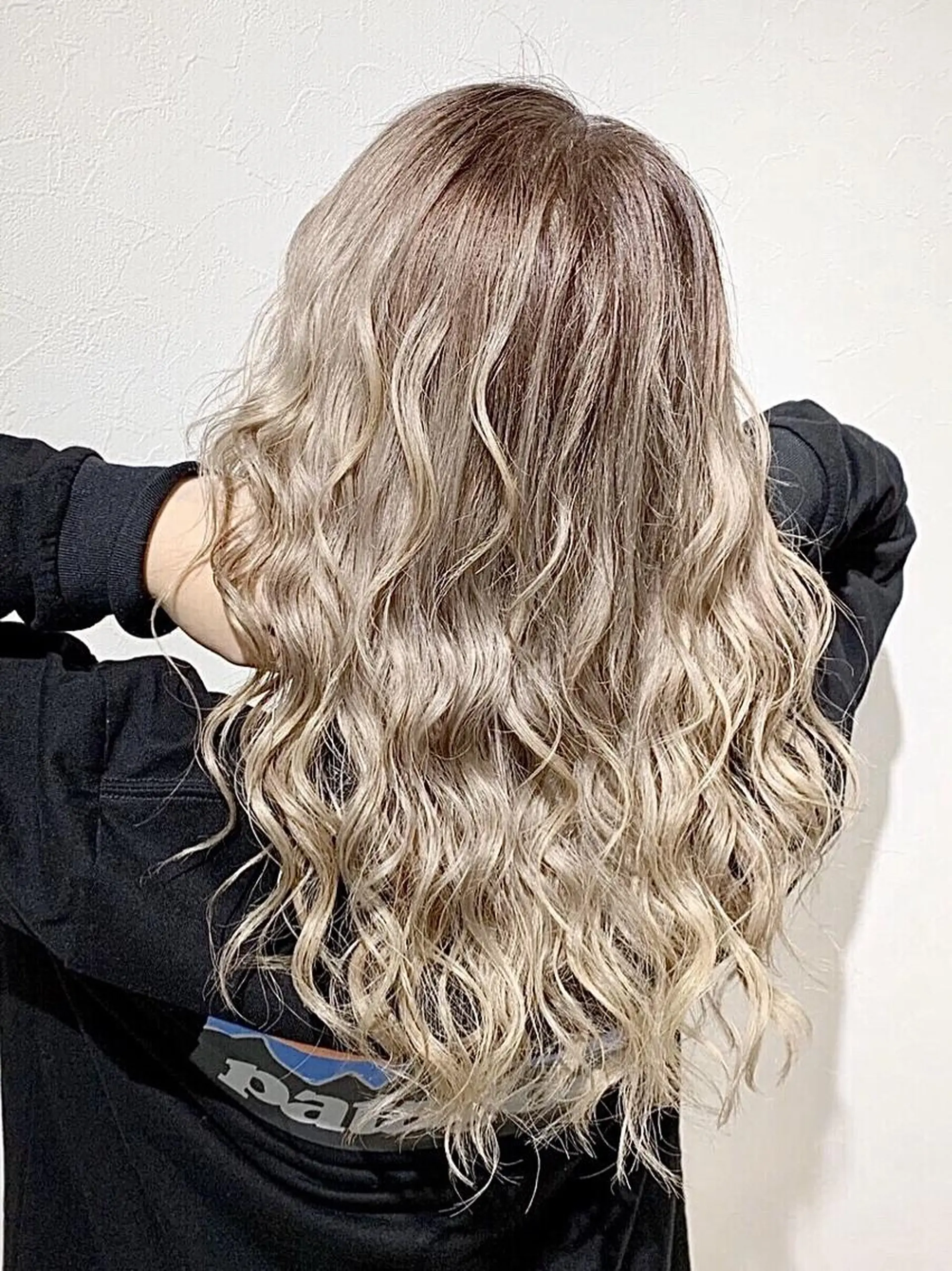 セミロング カラー ヘアアレンジ Device ディバイスのヘアスタイル