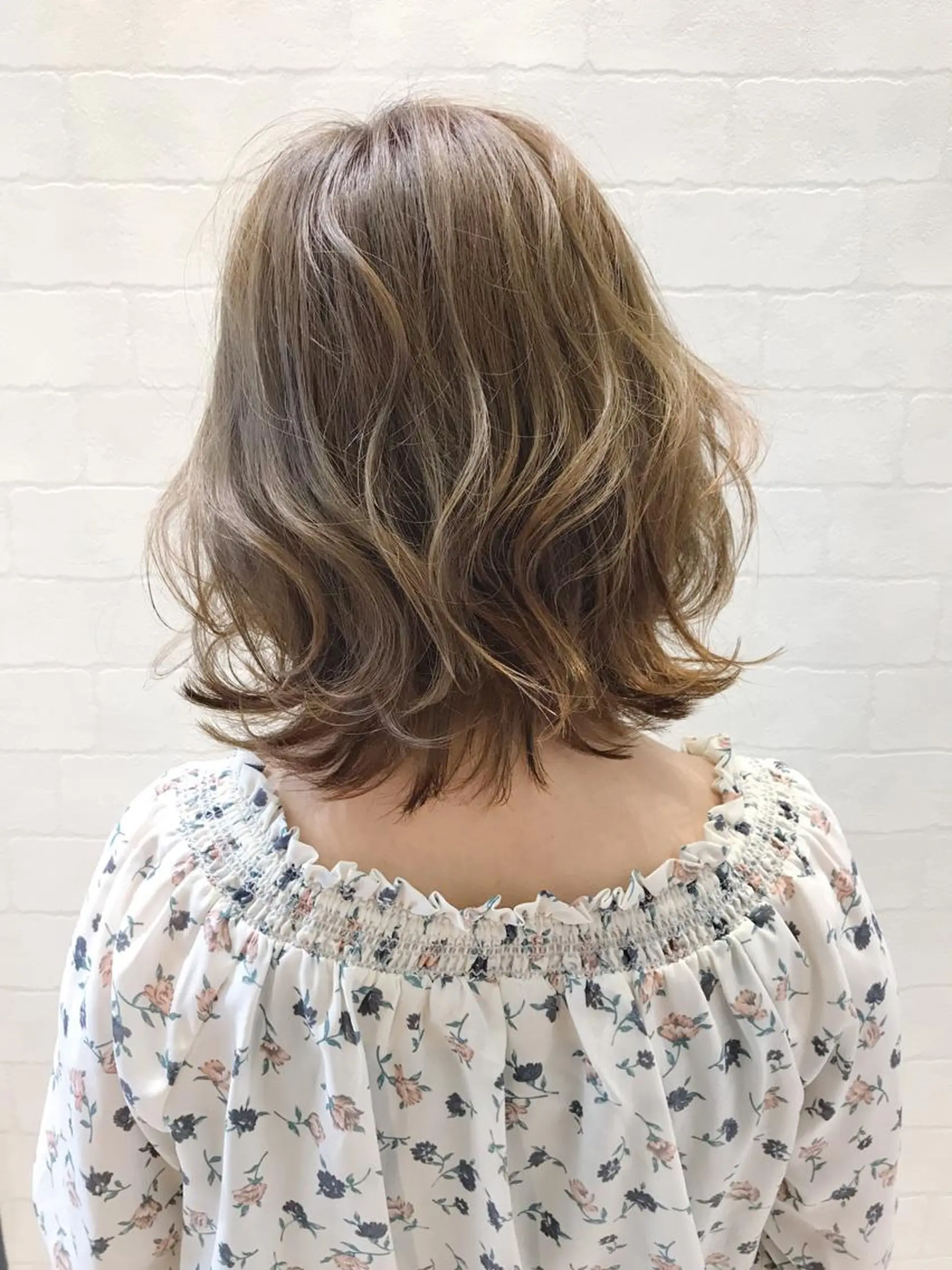 ミディアム カラー 💎馴染むエクステ ×カラーTOMO💎のヘアスタイル