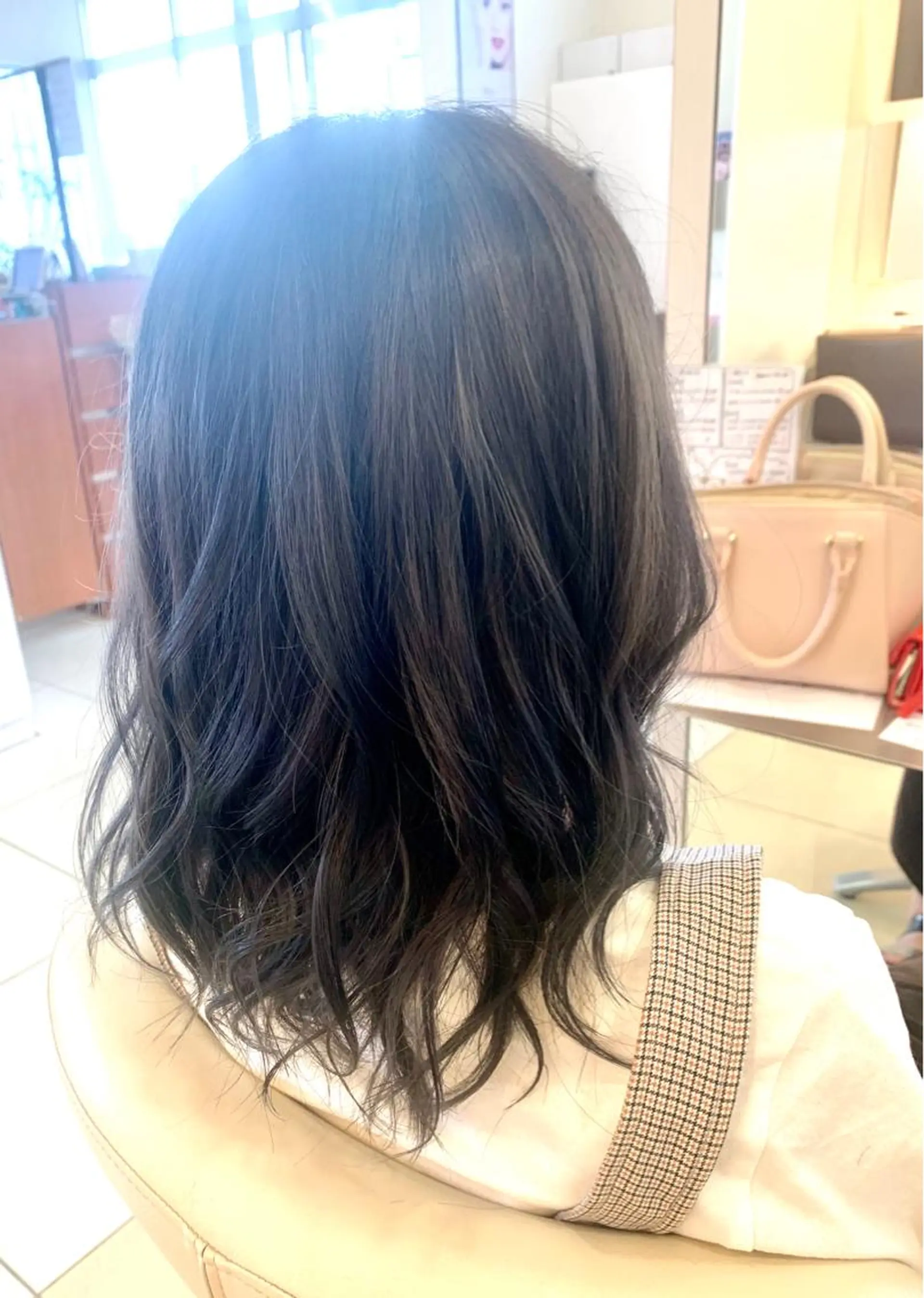 ミディアム 田中 美有のヘアスタイル