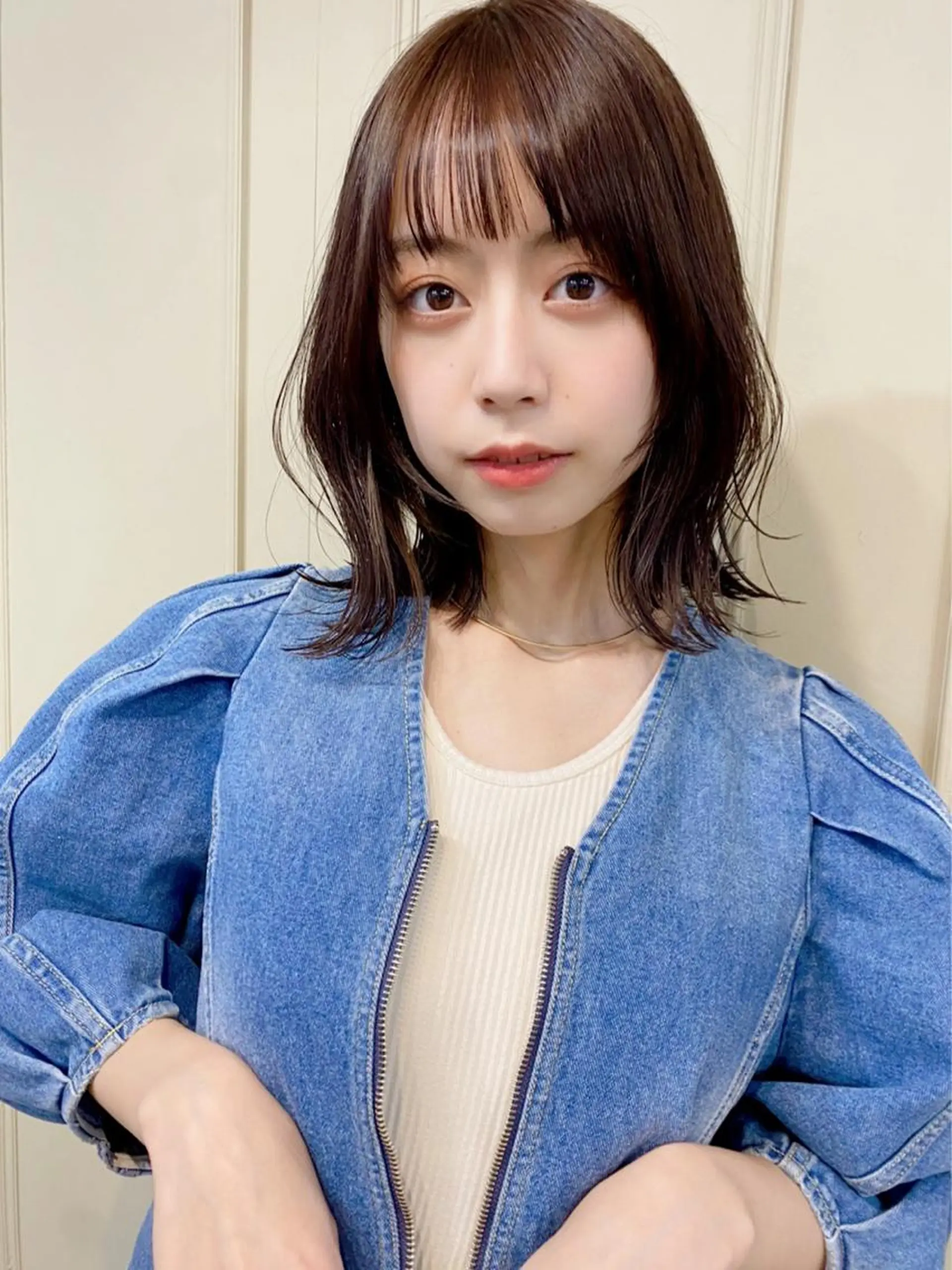 ミディアム 鎌倉 彩のヘアスタイル