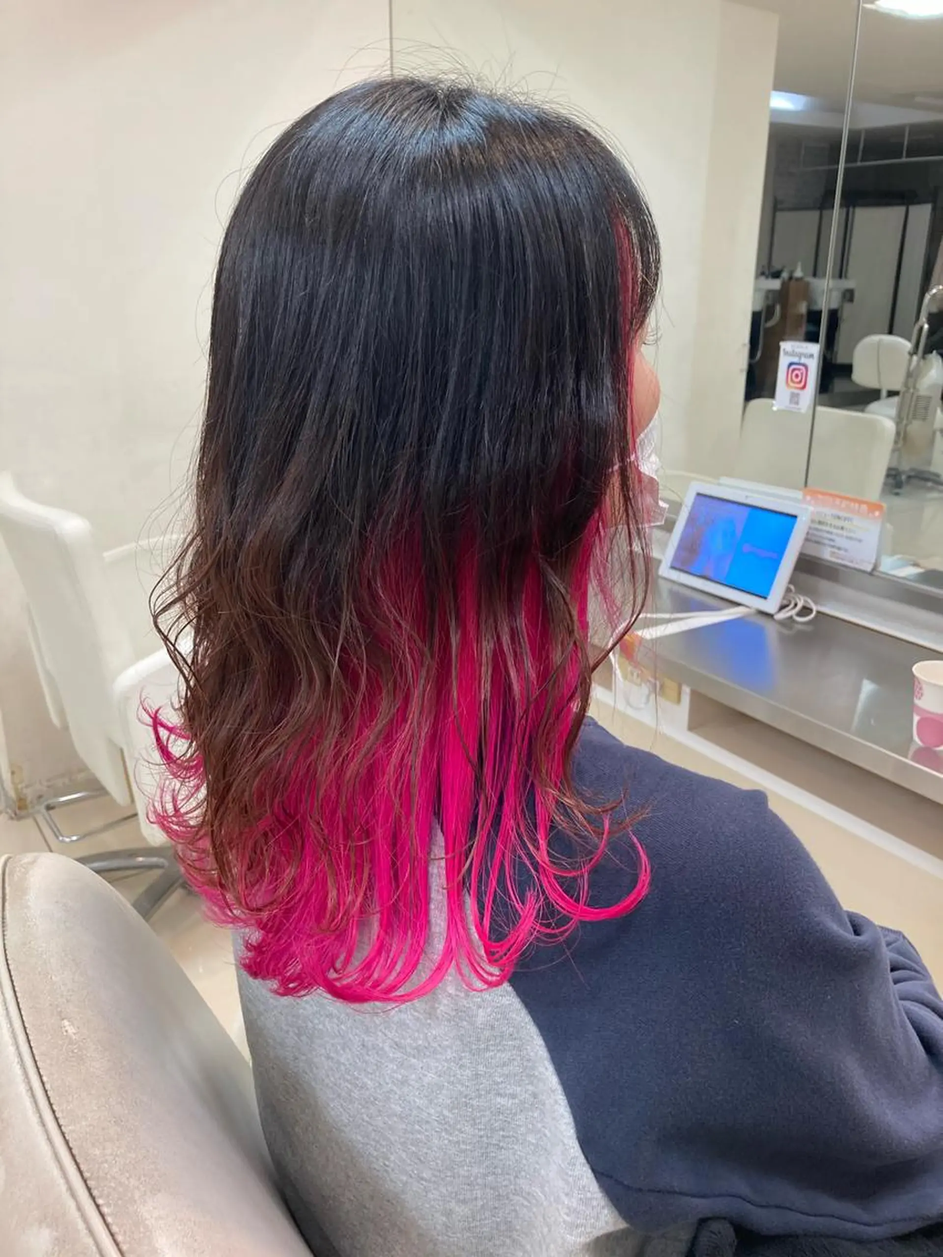 セミロング 暖色系カラー❤️櫻井 亜美のヘアスタイル