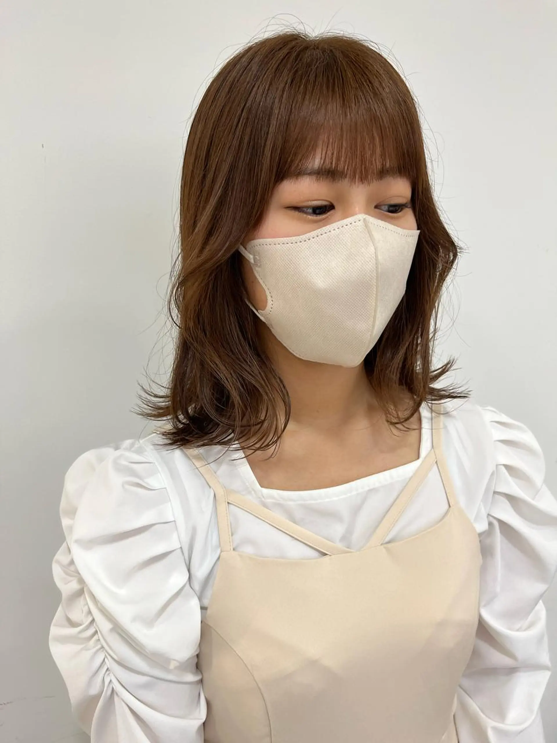 ミディアム CHIC 岩下真衣のヘアスタイル