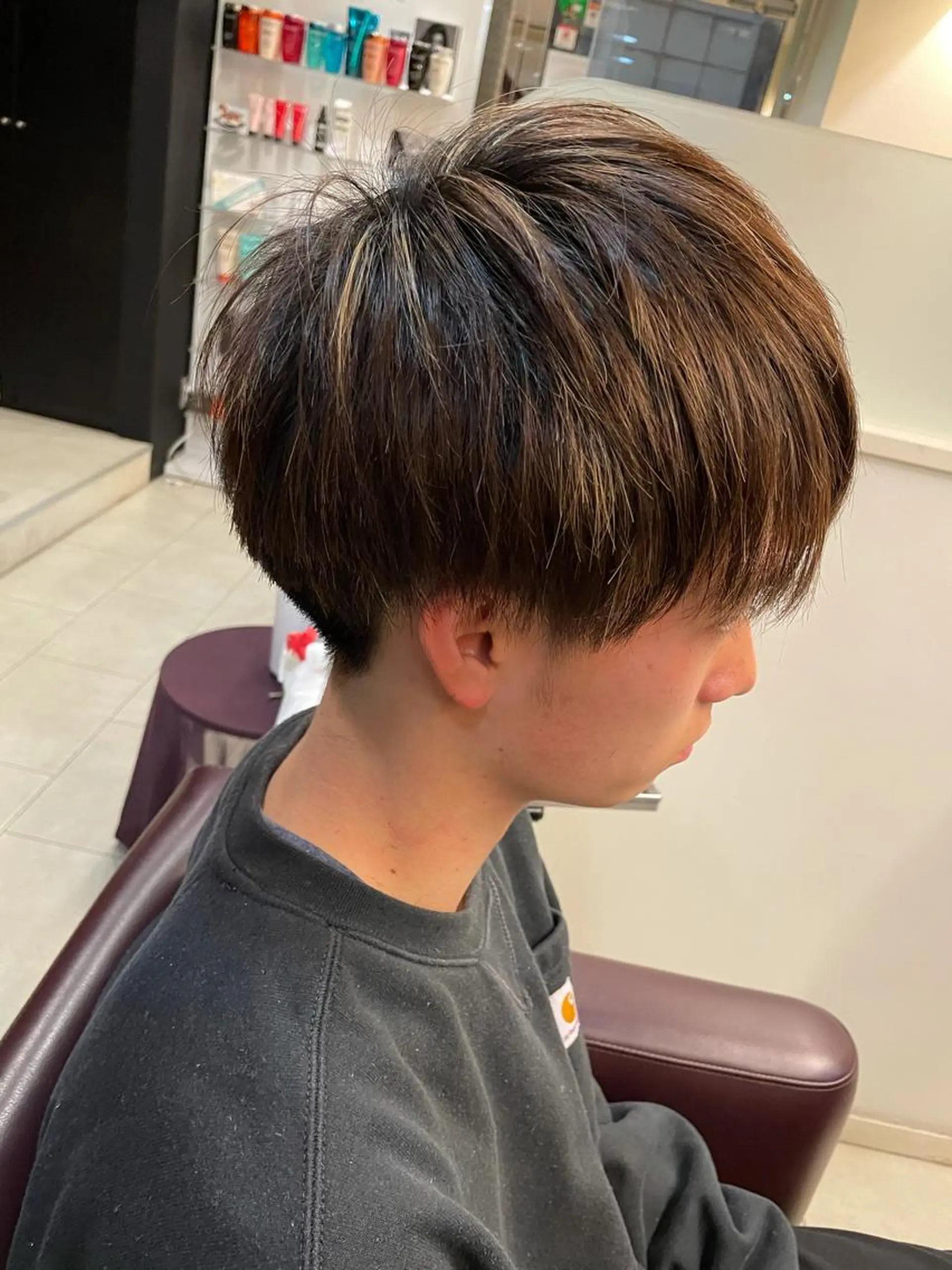 ショート こすげひろと カラー講師のヘアスタイル