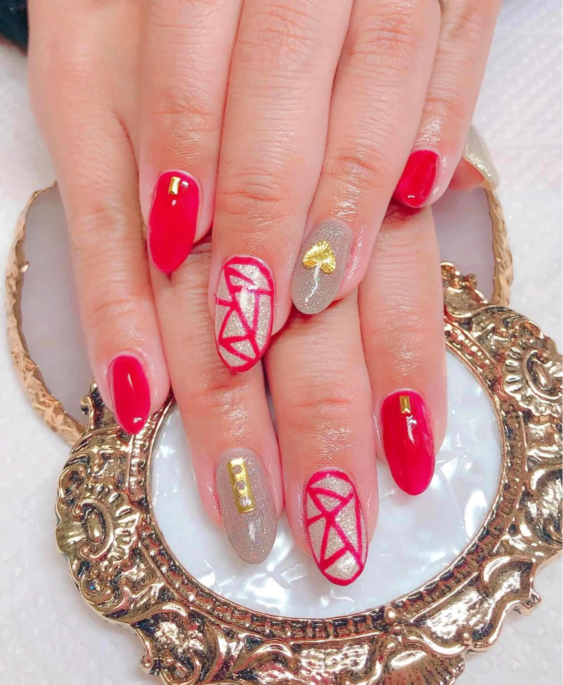 ネイル ハンドネイル CROWN プライベートサロンのネイルデザイン