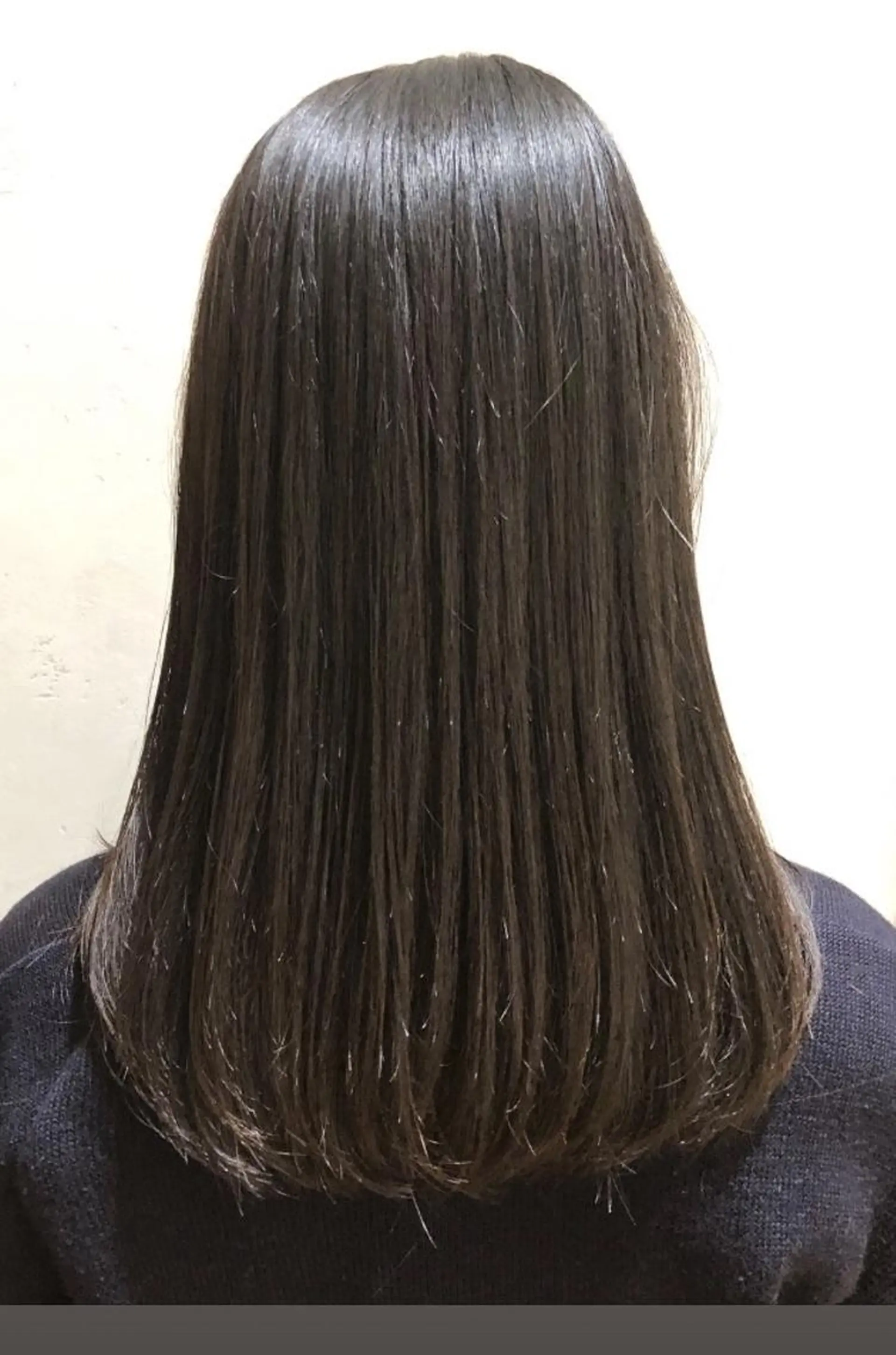 セミロング 縮毛矯正 艶質改善/縮毛矯正 ササキナツミのヘアスタイル