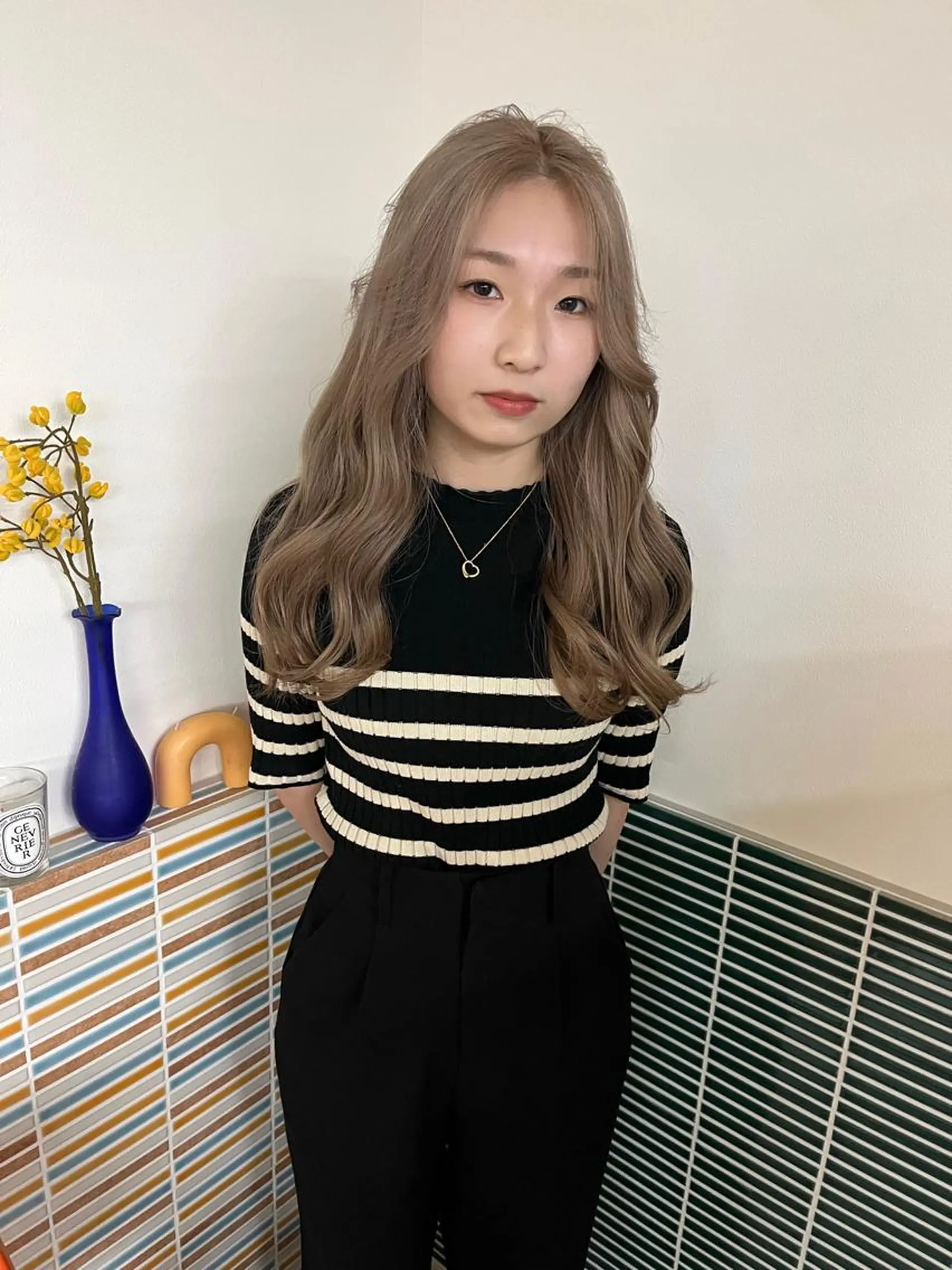 ロング カラー ベージュカラー ブリーチ ヘアカラー トリートメント 🩷ハイトーン透明感 レイヤー🩷ユリカのヘアスタイル