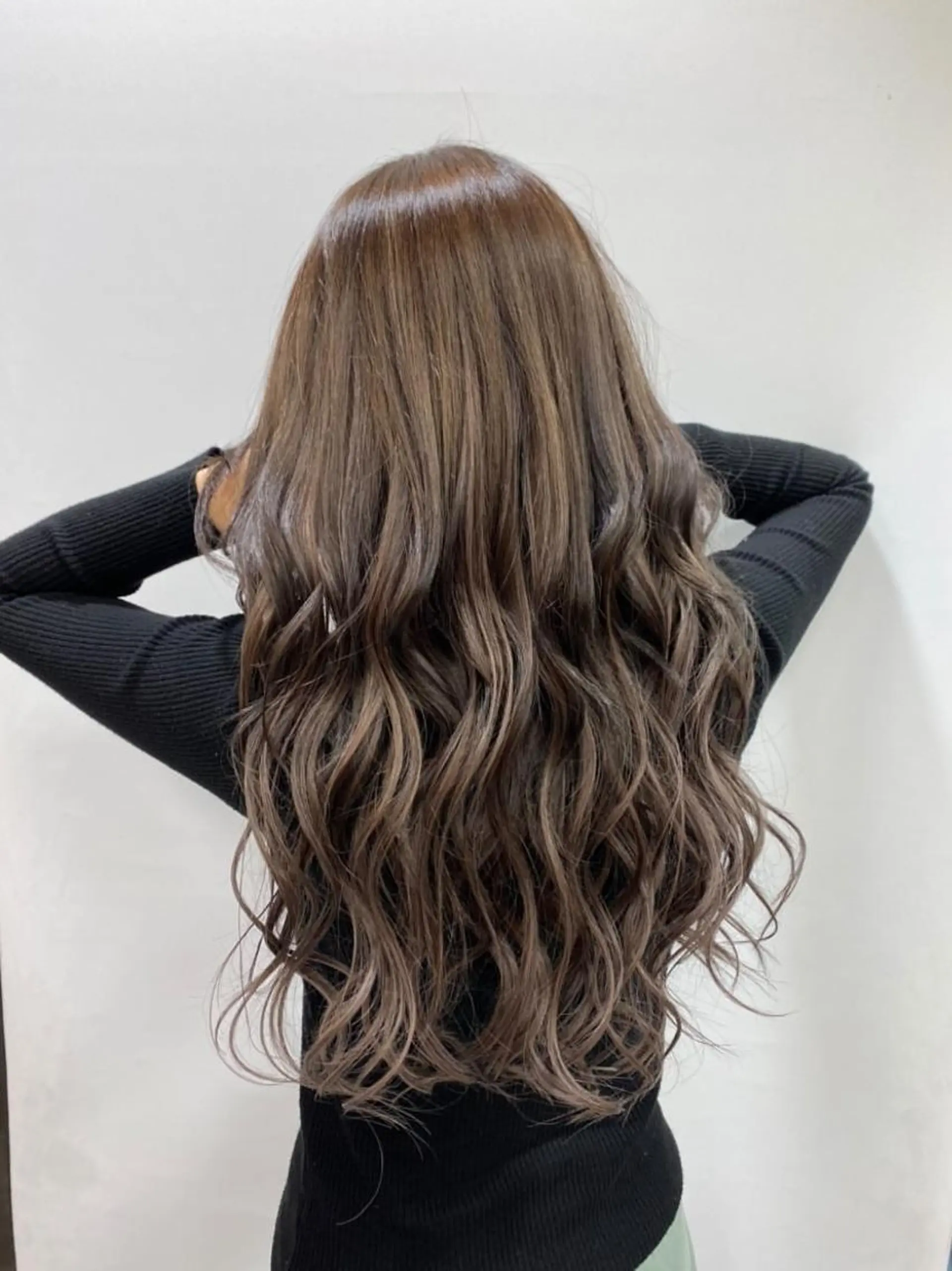 ロング カラー シールエクステ グレージュ エクステ ヘアカラー エクステ Fan.ray副店長 🌈 響希のヘアスタイル