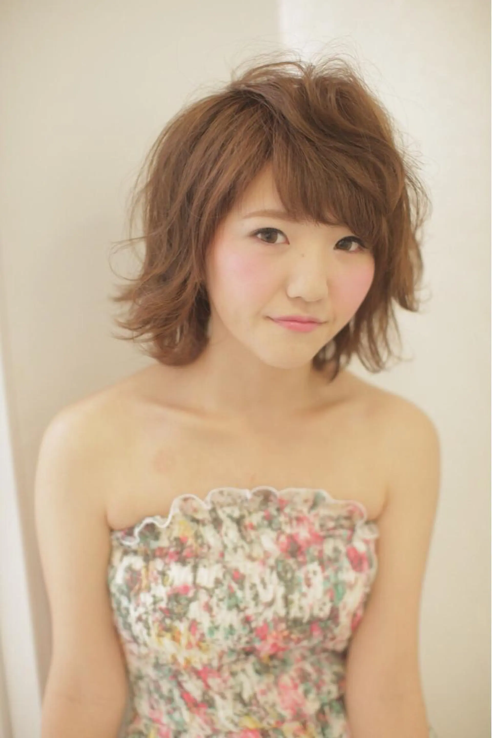 ショート ミディアム カラー パーマ ショートレイヤー レイヤーカット ショートヘア _WHITE高槻所属・_WHITE高槻店 yusukeのヘアスタイル