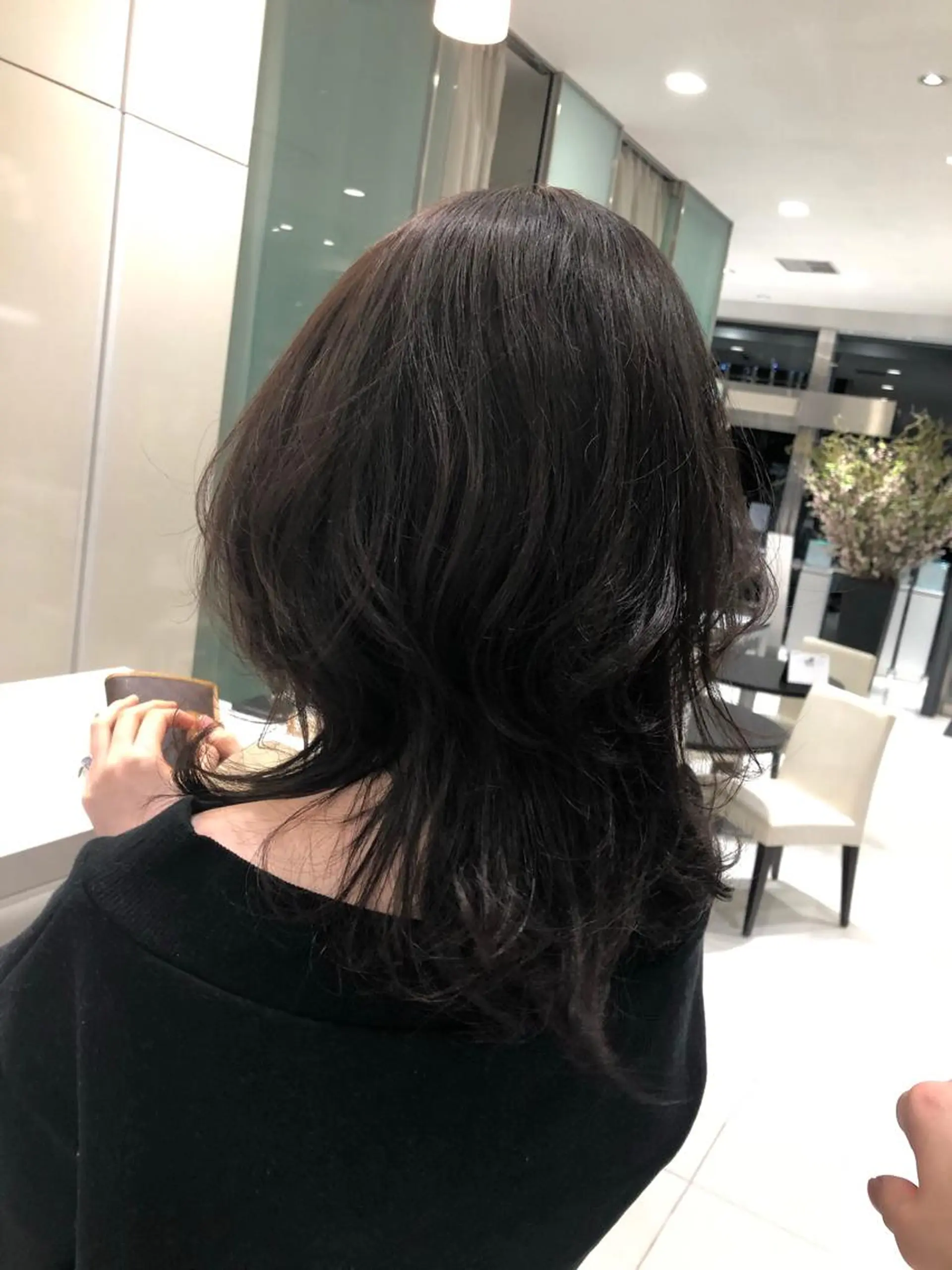 セミロング カラー アッシュ 透明感カラー ハイライトカラー ハイライト nex the salon CURE所属・大野 仁のヘアスタイル