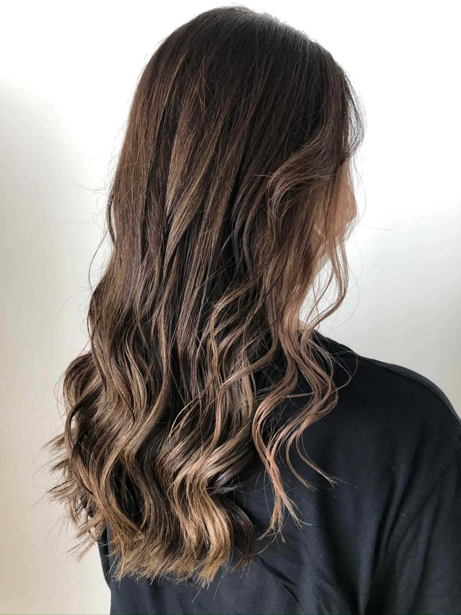 ロング ブリーチ毛矯正.髪質 改善.髪にドラマをのヘアスタイル