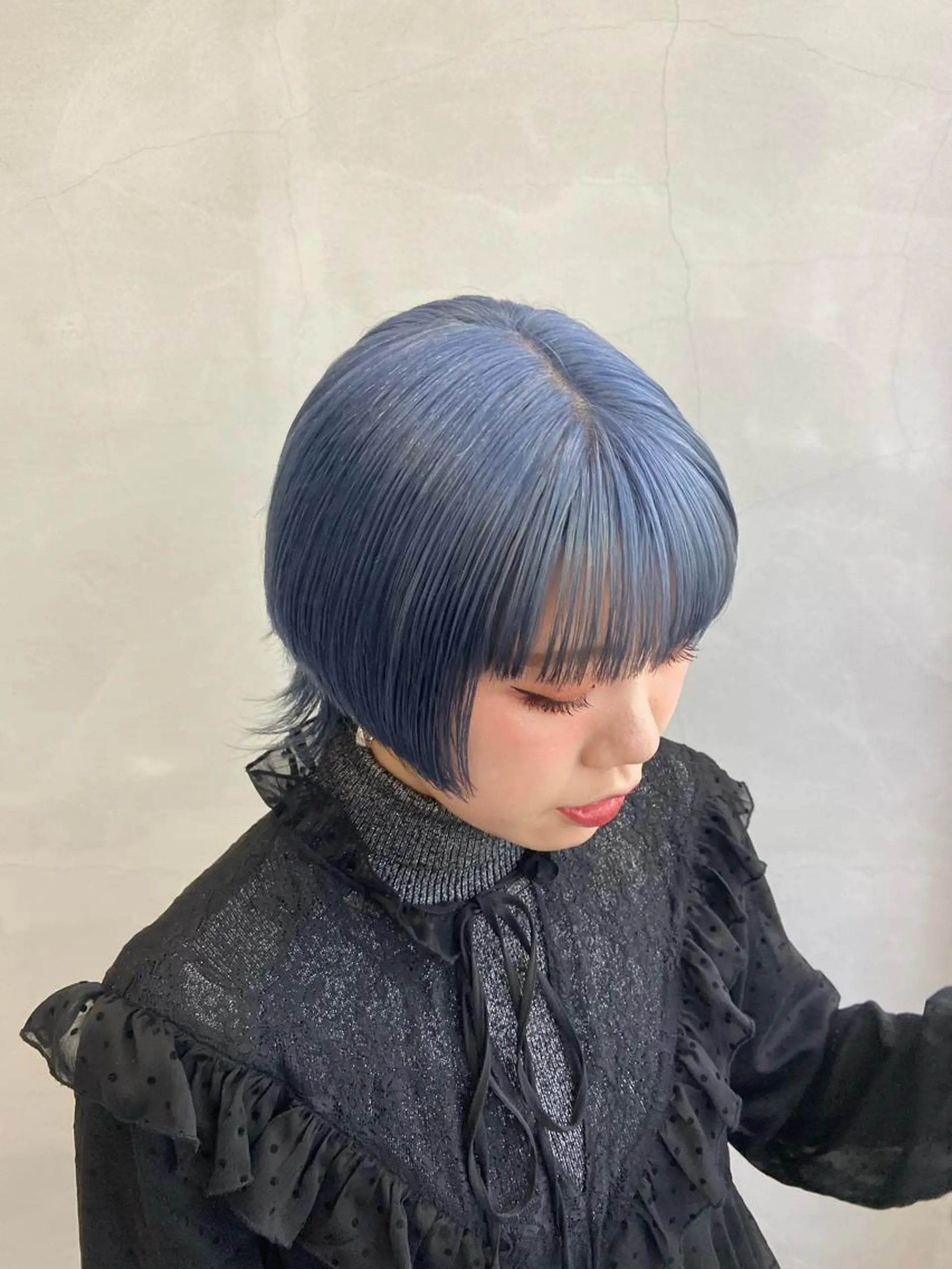 ショート カラー ブリーチ ブルーカラー ヘアカラー yuna/ボブカット /ハイトーンカラーのヘアスタイル