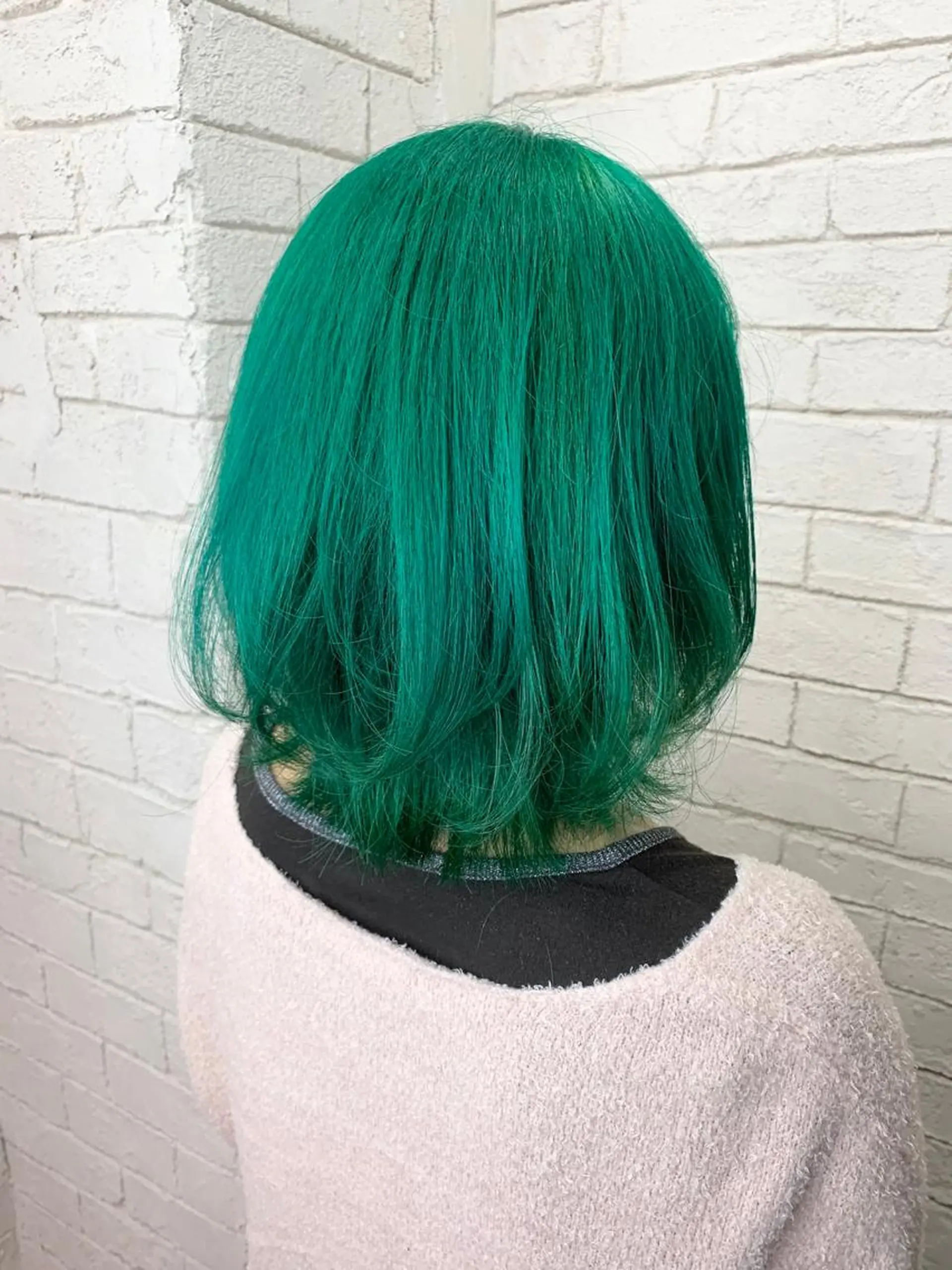 ミディアム someya 🥀のヘアスタイル