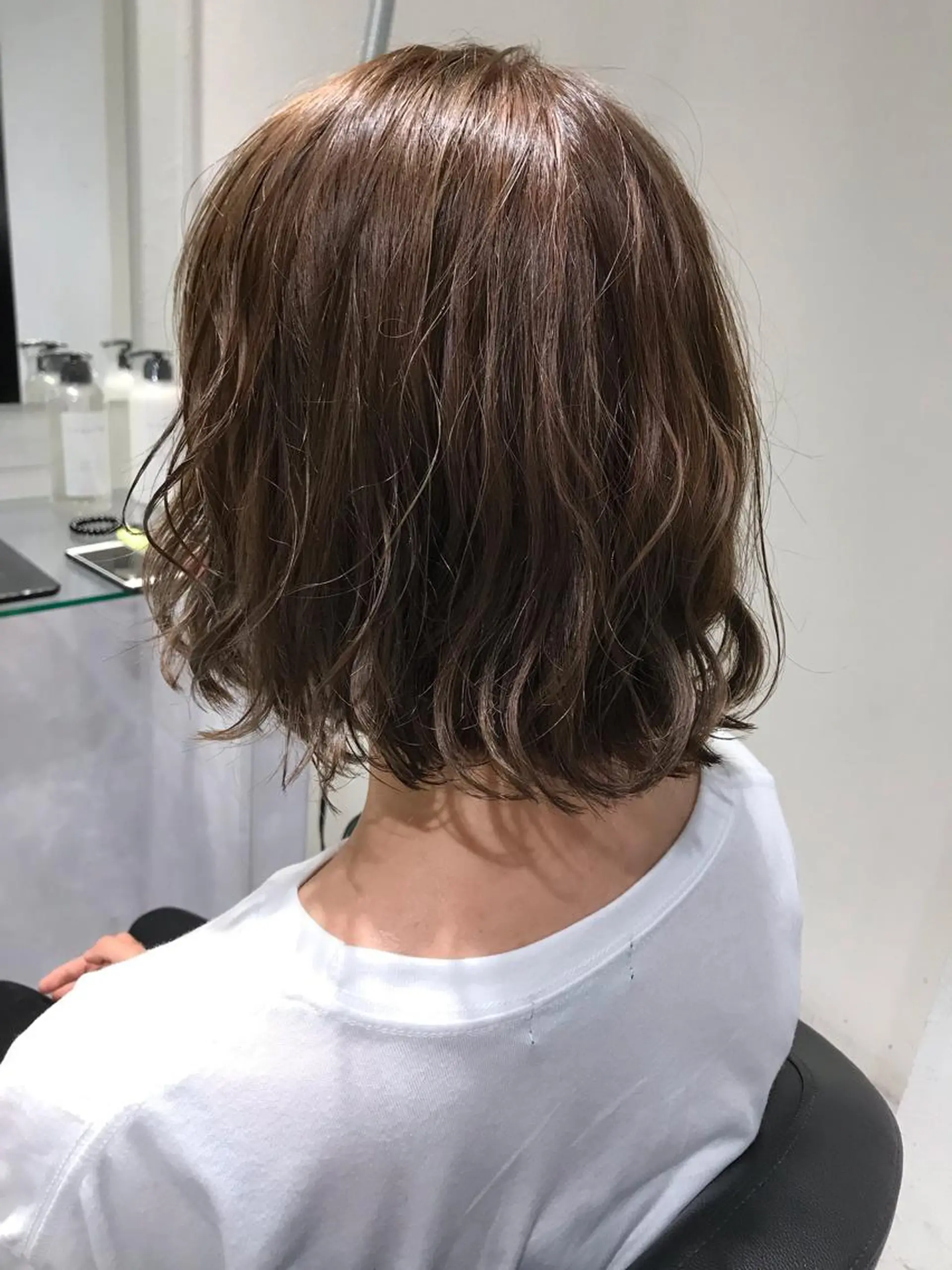 ミディアム 赤み消し韓国ヘア レイヤー縮毛🤍渡邉のヘアスタイル