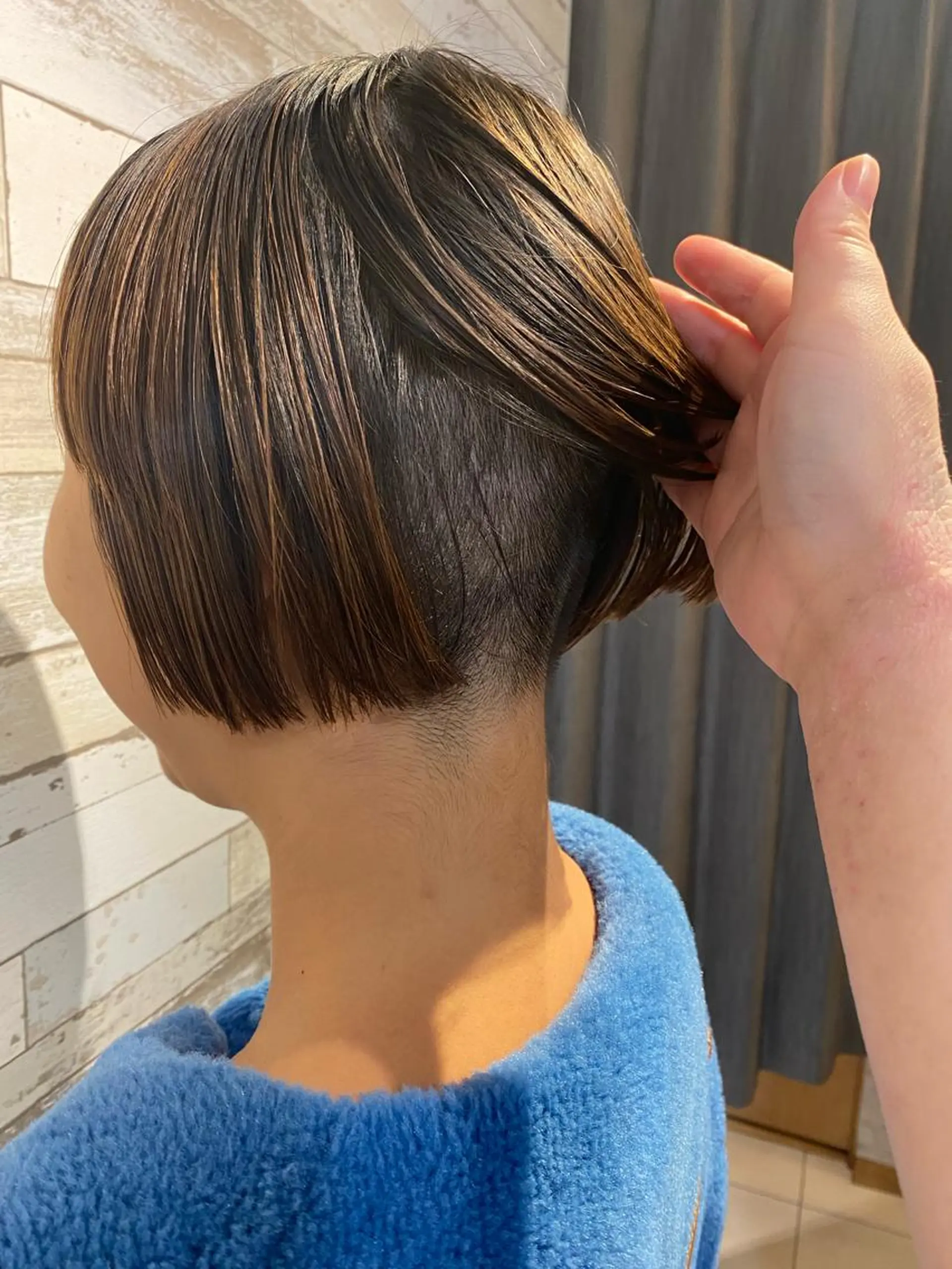 ショート ミルクティーベージュ 暖色カラー/池田麻帆のヘアスタイル