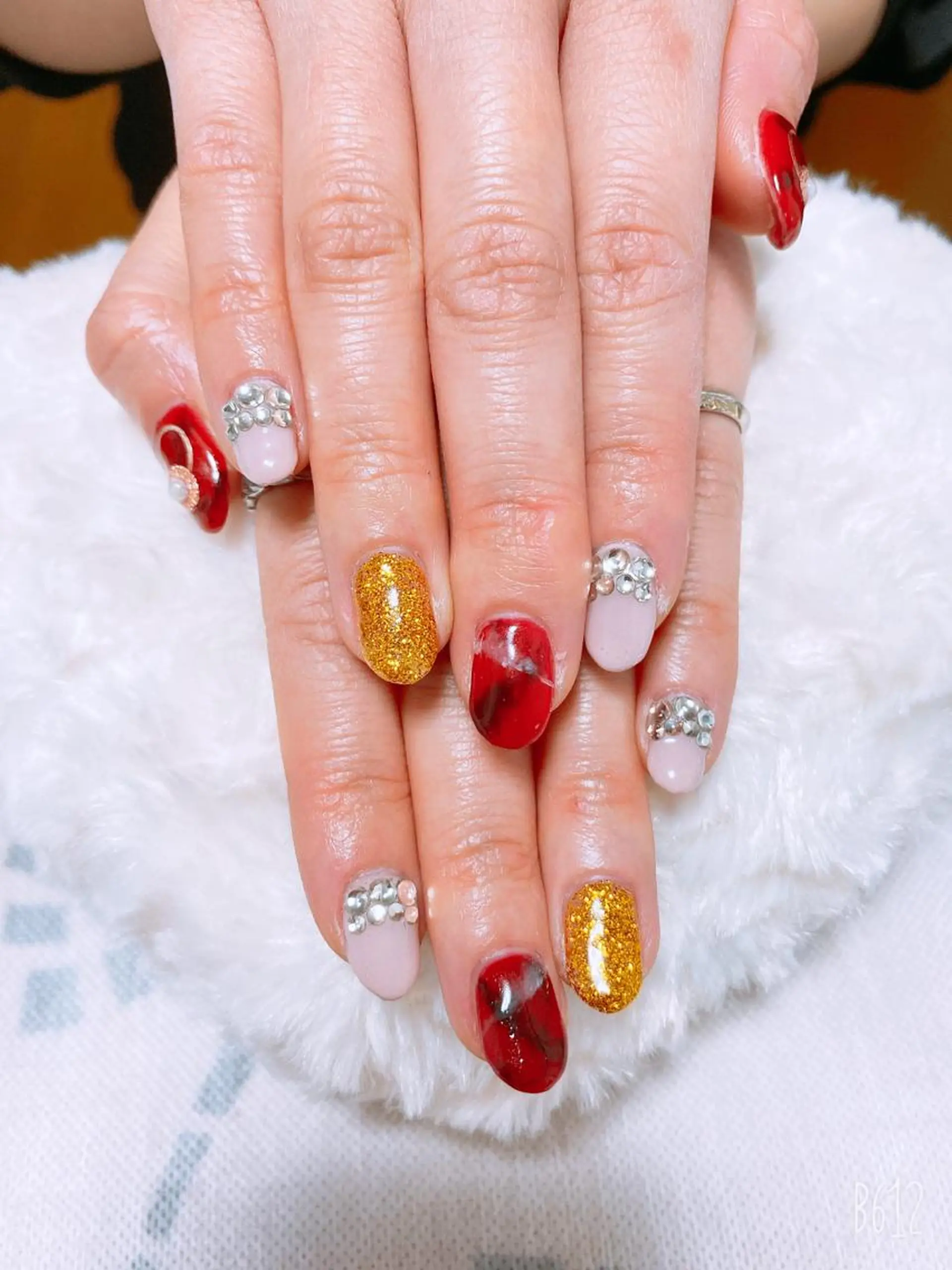 ネイル The Best Beauty受付担当のヘアスタイル