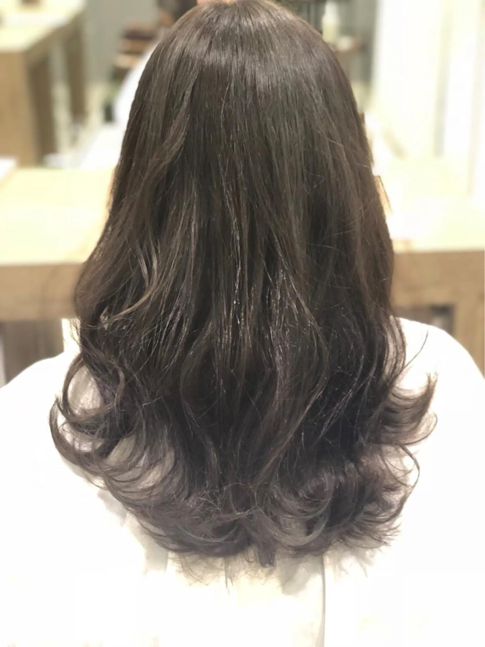 セミロング カラー アッシュ アッシュグレー Hair&Beauty  theB所属・山田 香織のヘアスタイル