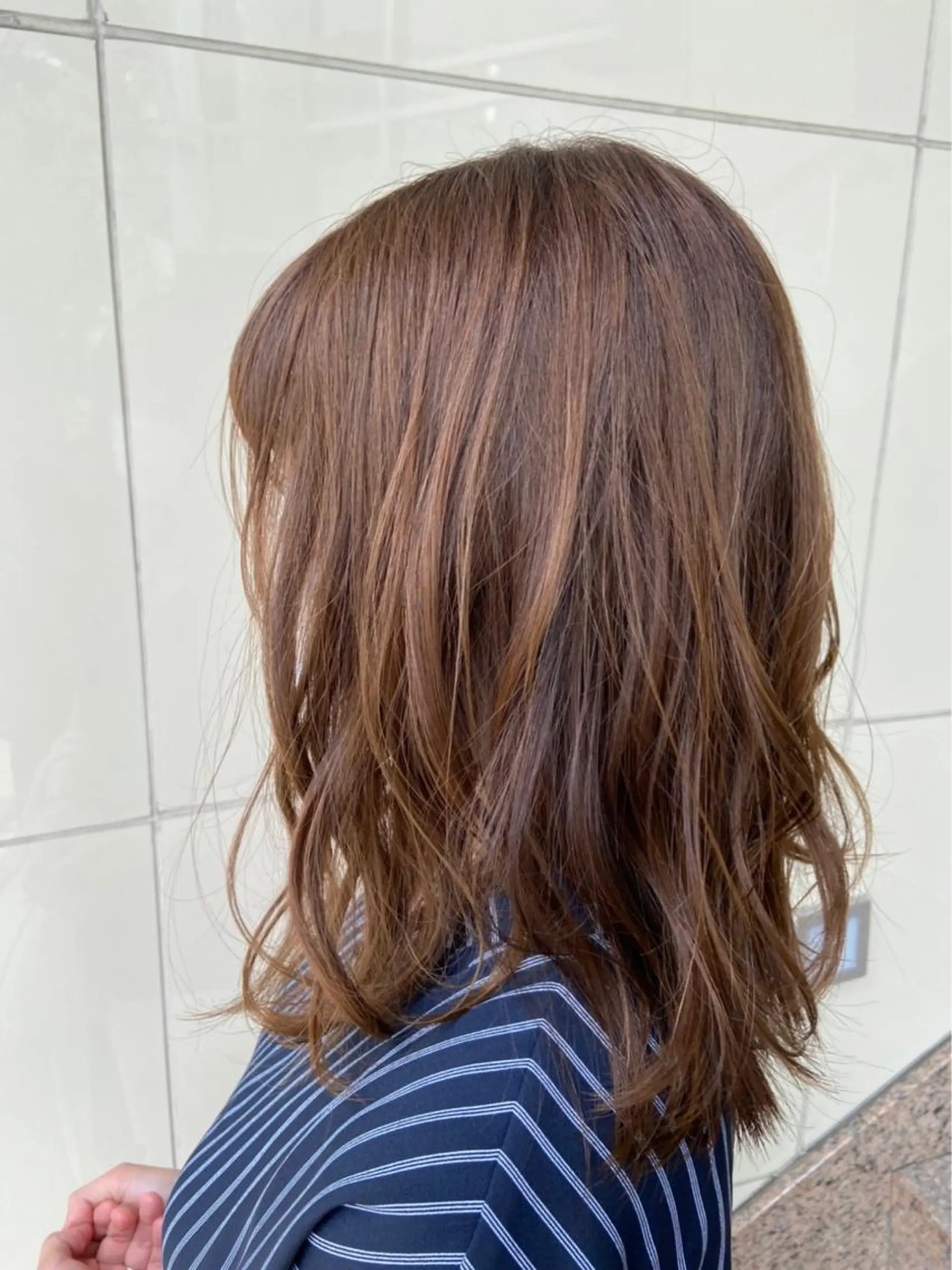 ミディアム カラー femme 宝町店所属・歌島 葉月の眉毛・アイブロウイメージ