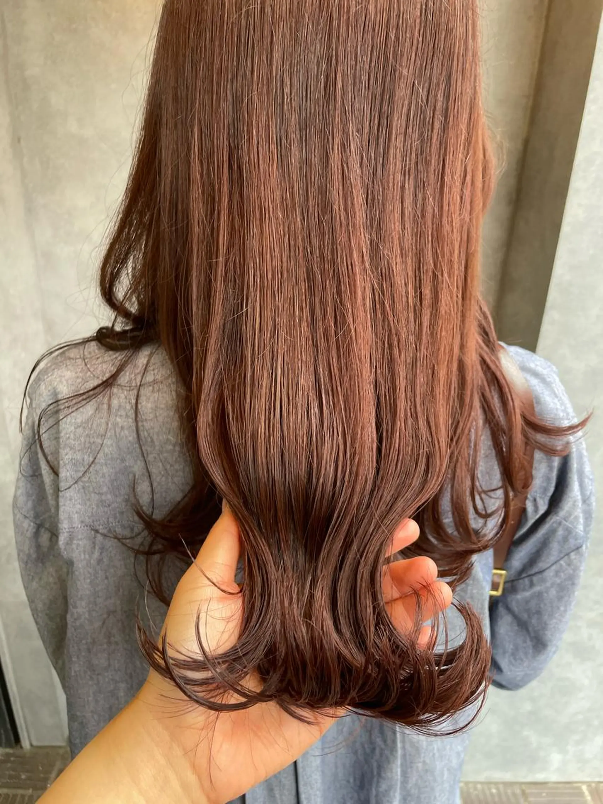 セミロング カラー N°　jillva 腰山 菜々美のヘアスタイル