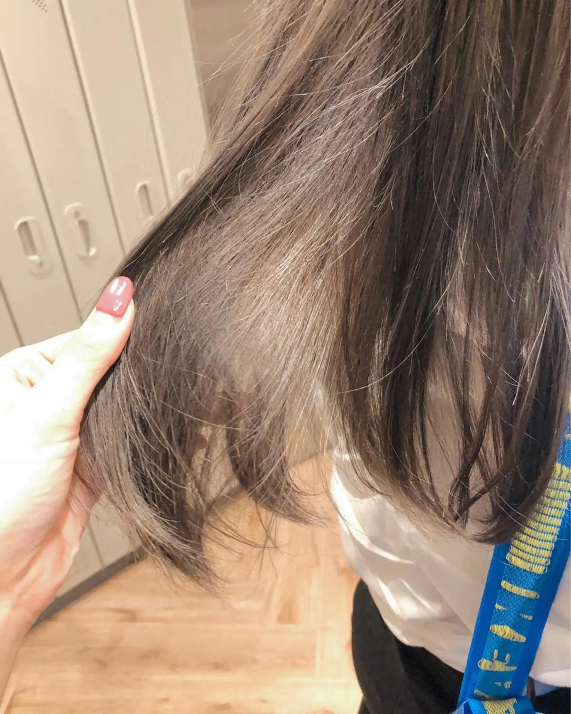 ロング カラー 韓国ヘア顔周りカット 艶髪ベージュtamaのヘアスタイル