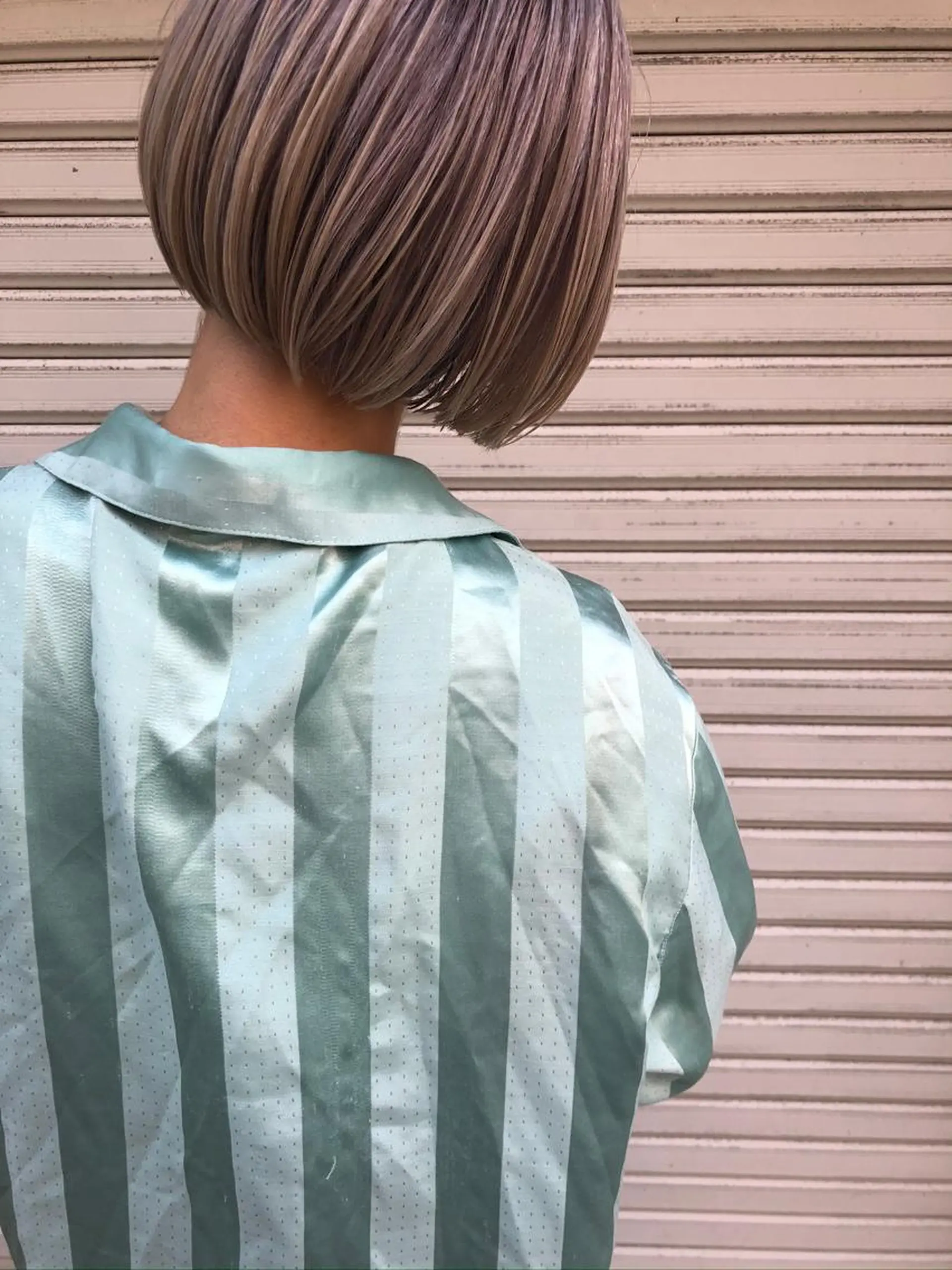 ミディアム カラー ブリーチカラーが人気 onnuのヘアスタイル