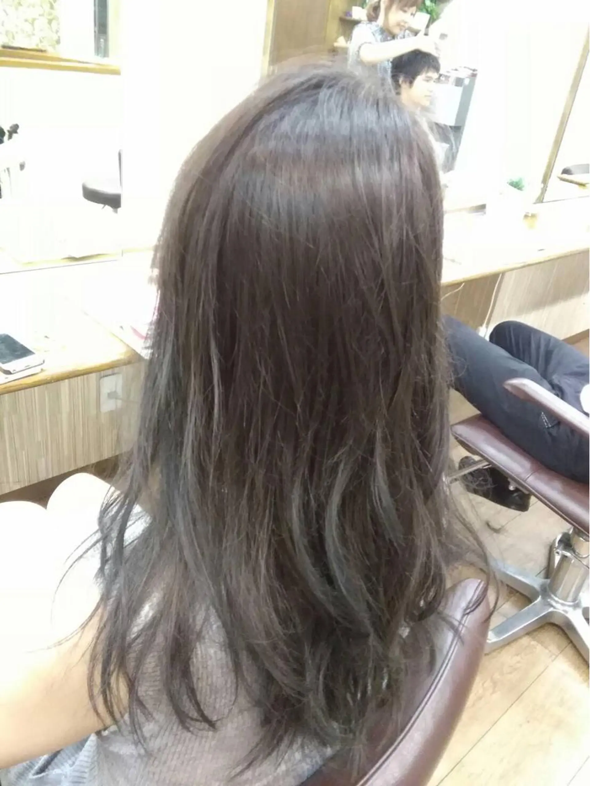 ロング カラー アンダーバーホワイト_WHITE所属・_WHITE芝本 賢吾【天王寺店】のヘアスタイル