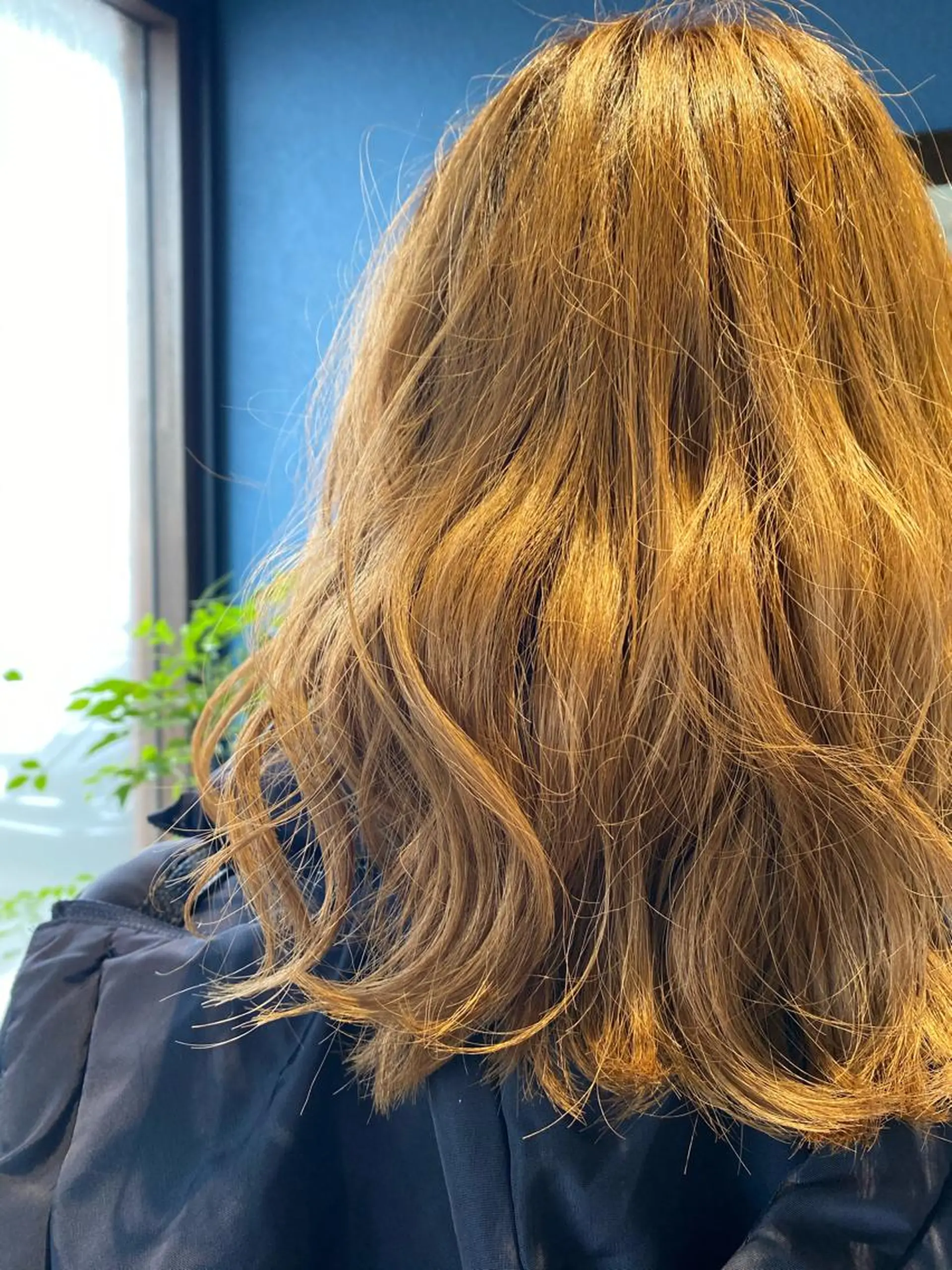 ミディアム 大内 郁のヘアスタイル