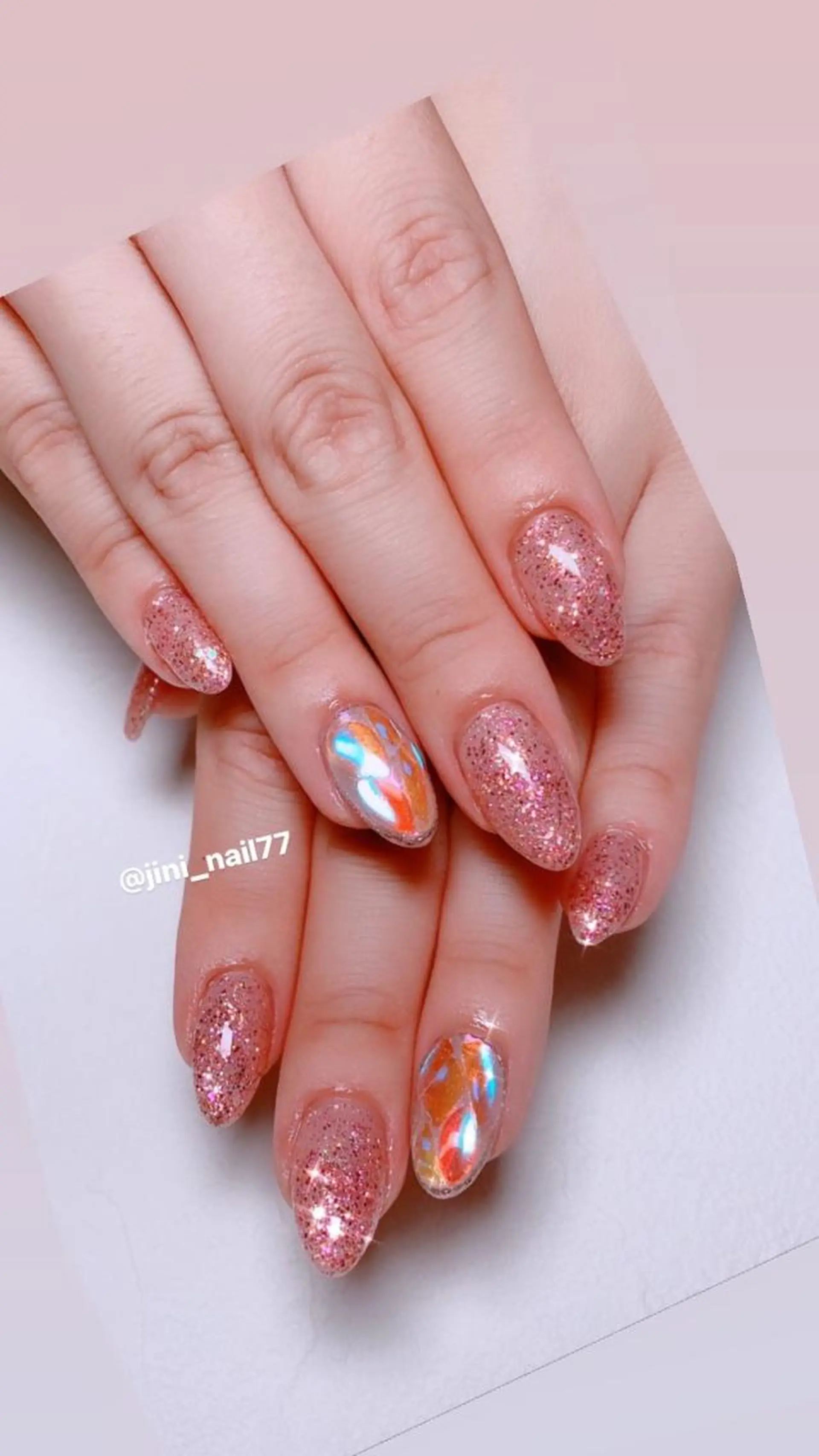 ネイル ハンドネイル JINI NAIL所属・ジニ ネイルのネイルデザイン