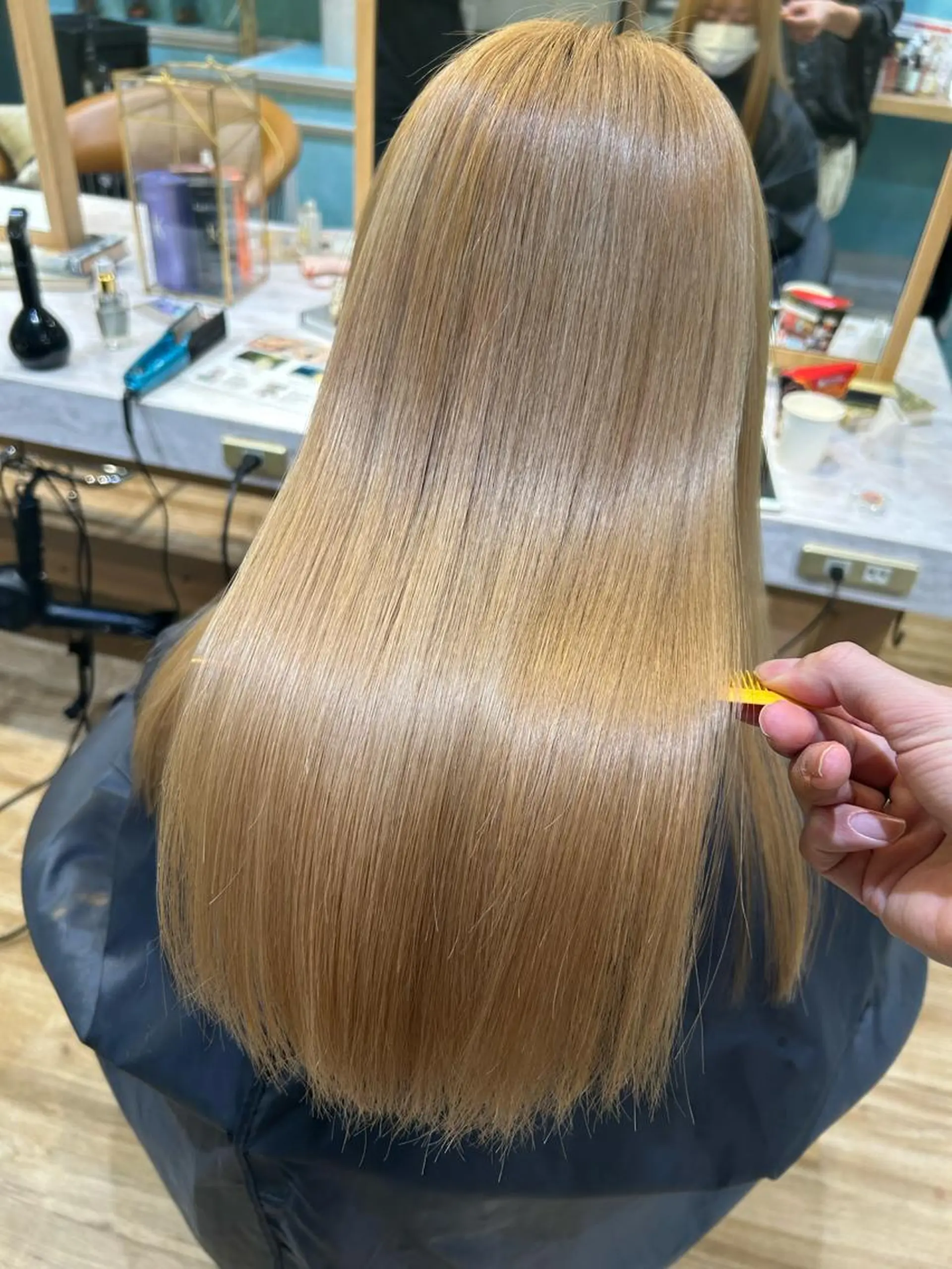 ロング カット ヘアカラー 縮毛矯正　髪質改善 韓国風レイヤー　吉田のヘアスタイル