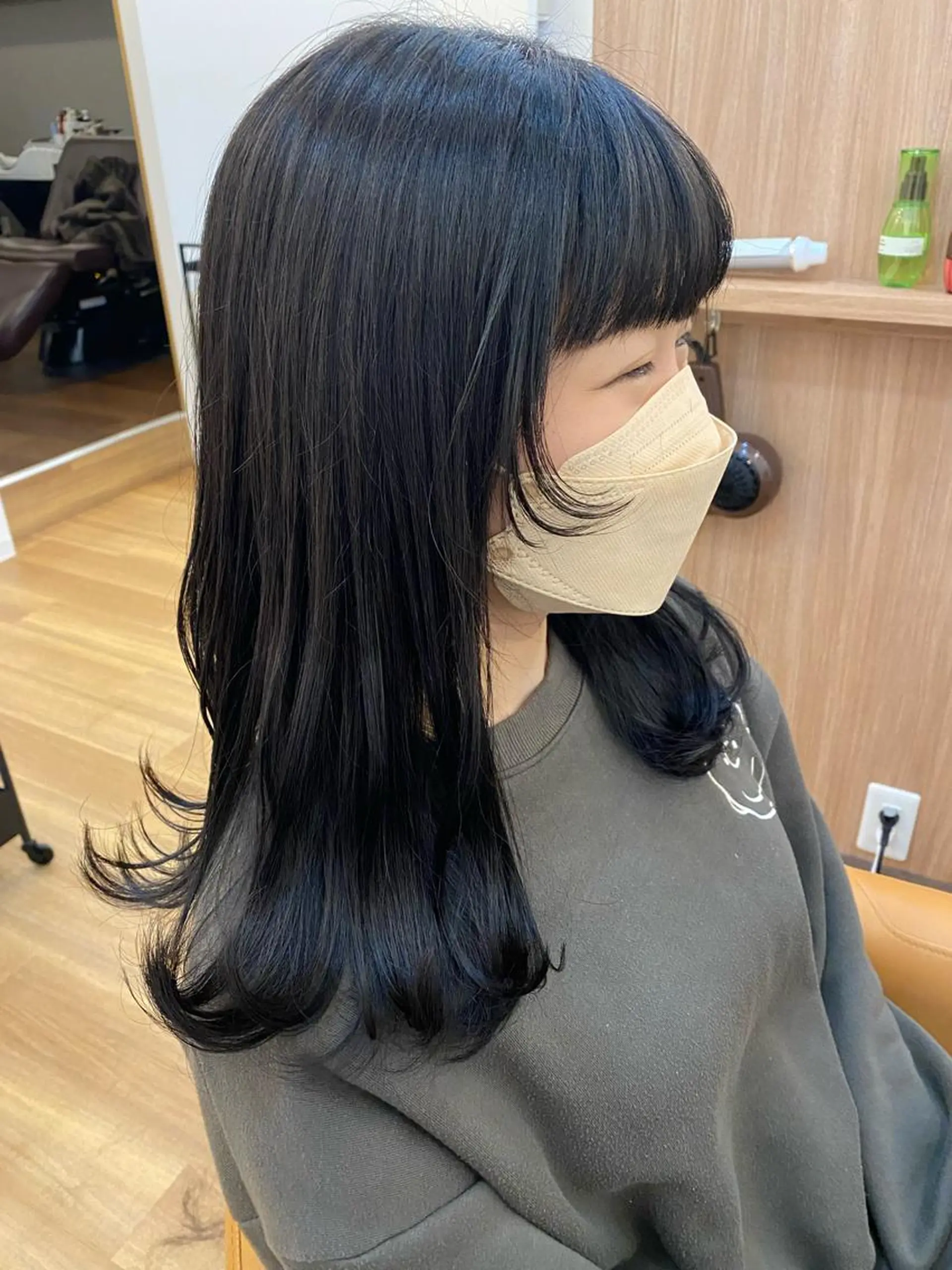ロング カラー 小顔カット カット ヘアカラー トリートメント 林 瑠夏のヘアスタイル