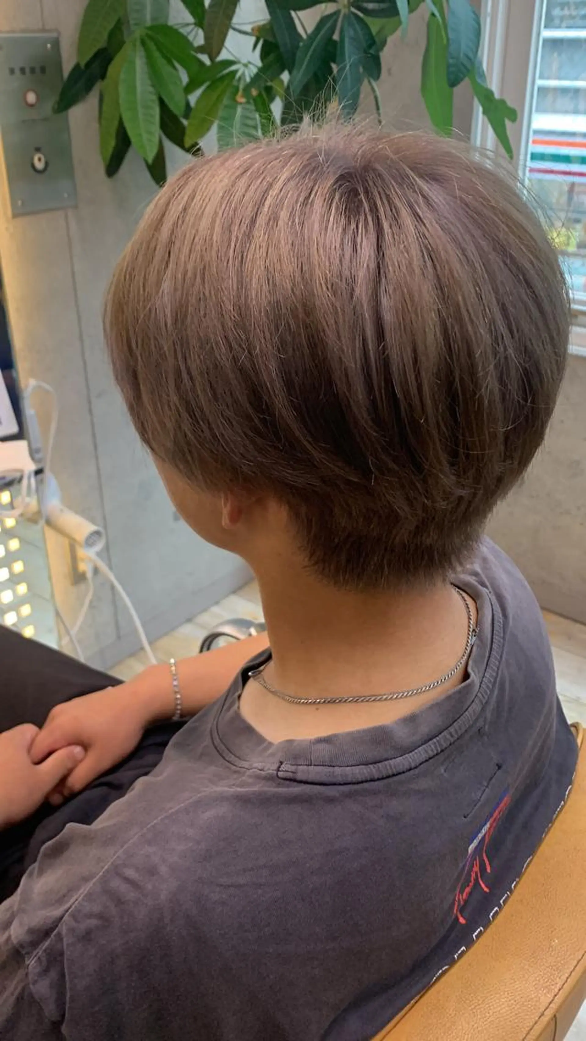 カラー メンズ メンズブリーチ ベージュカラー ブリーチ メンズ指名NO.1/ マッシュ/パーマのヘアスタイル