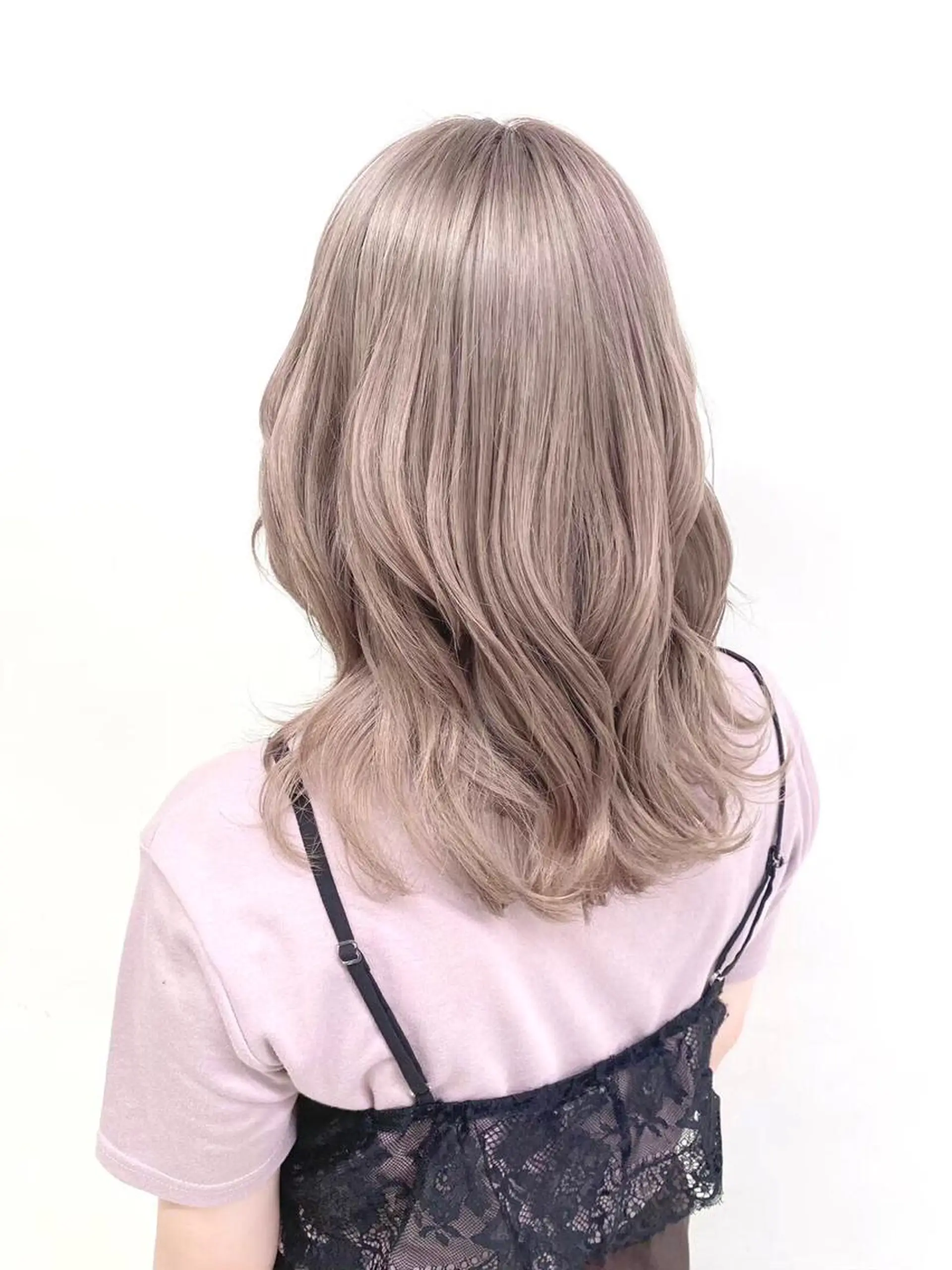 ロング カラー ベージュカラー ミルクティーベージュ カット ヘアカラー トリートメント ヘアセット 透明感カラー🤍 Kaitoのヘアスタイル