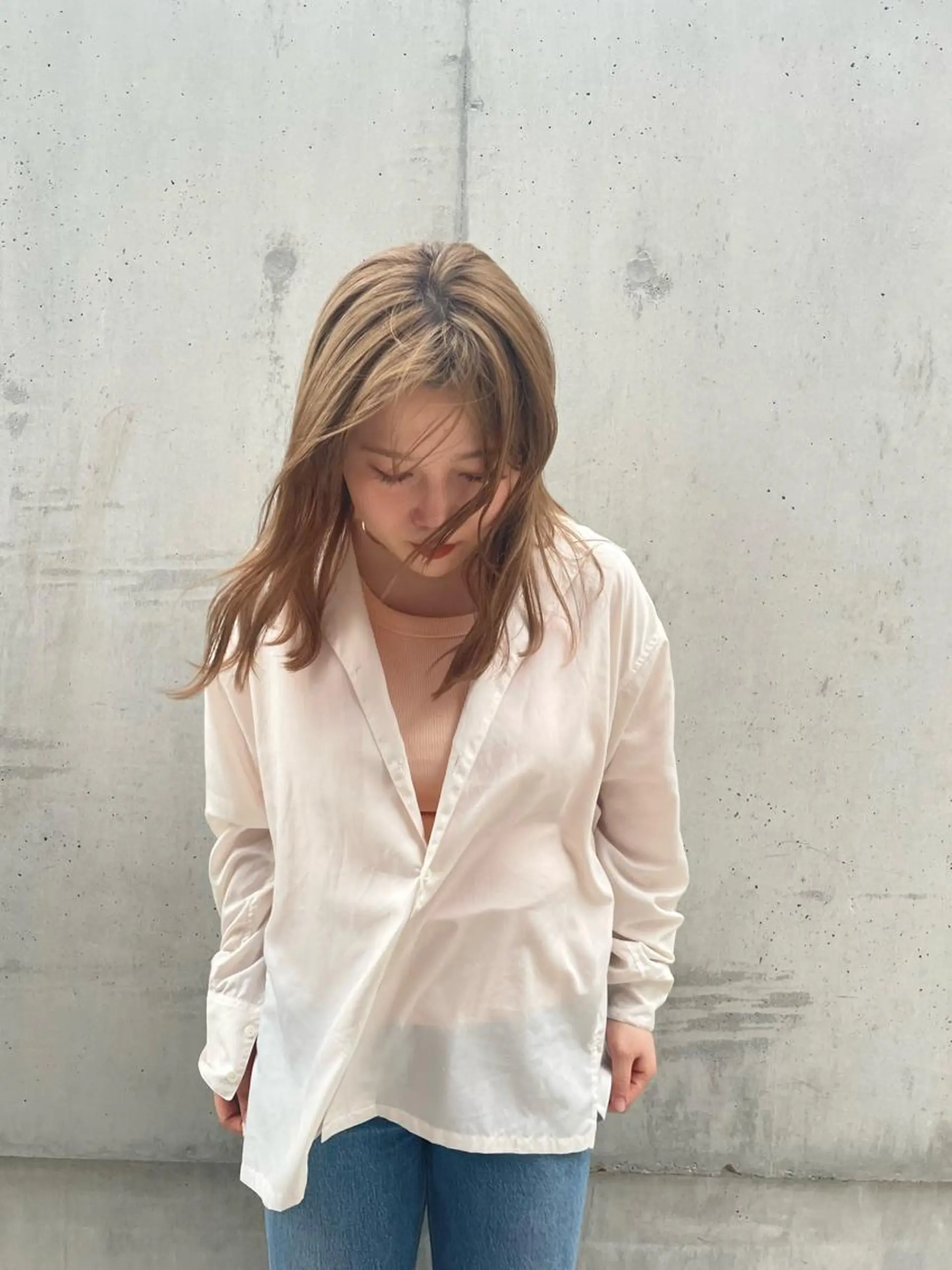 セミロング 渋谷 留菜のヘアスタイル