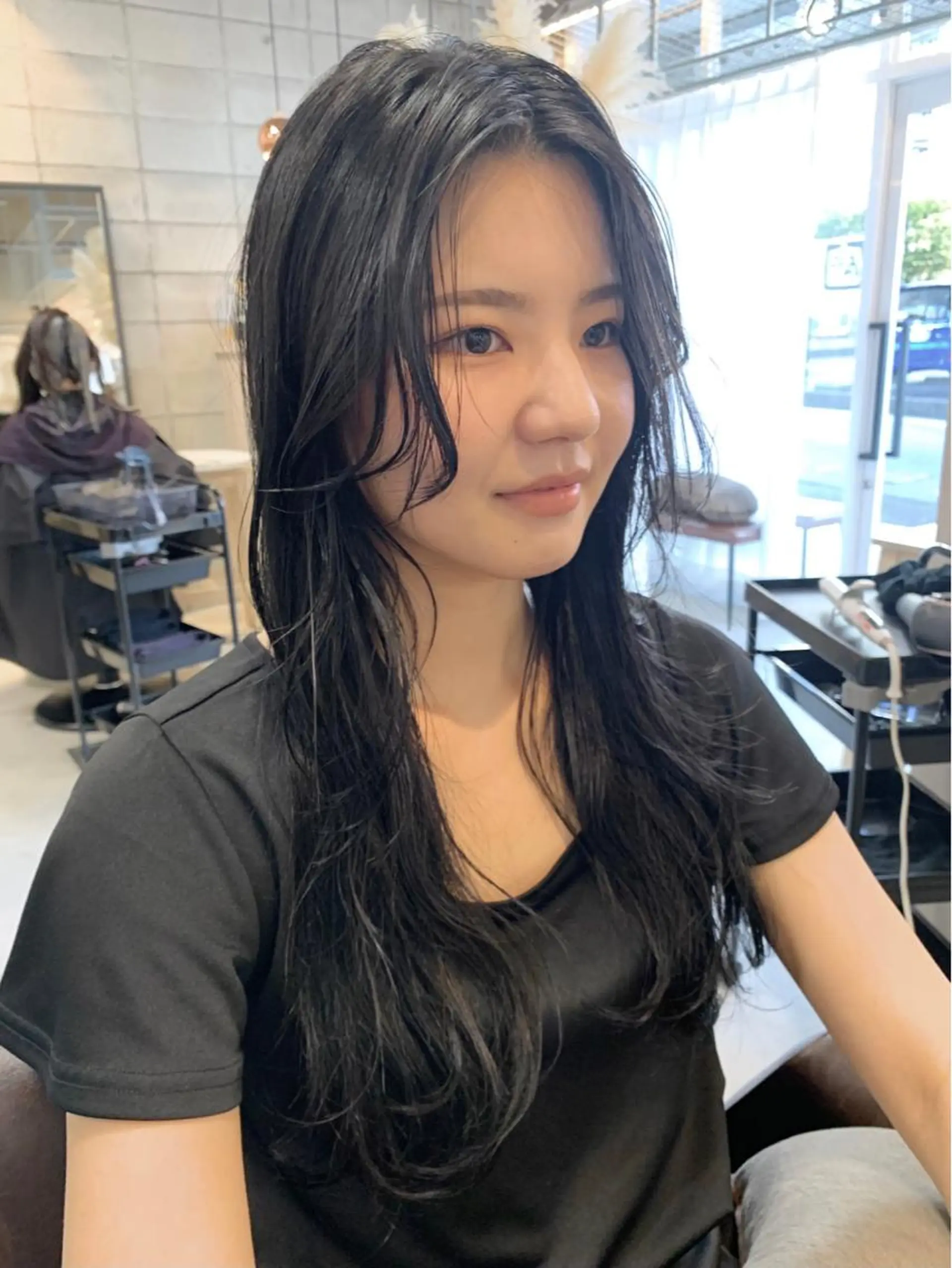 ロング カラー カット パーマ トリートメント 新海 芳樹のヘアスタイル