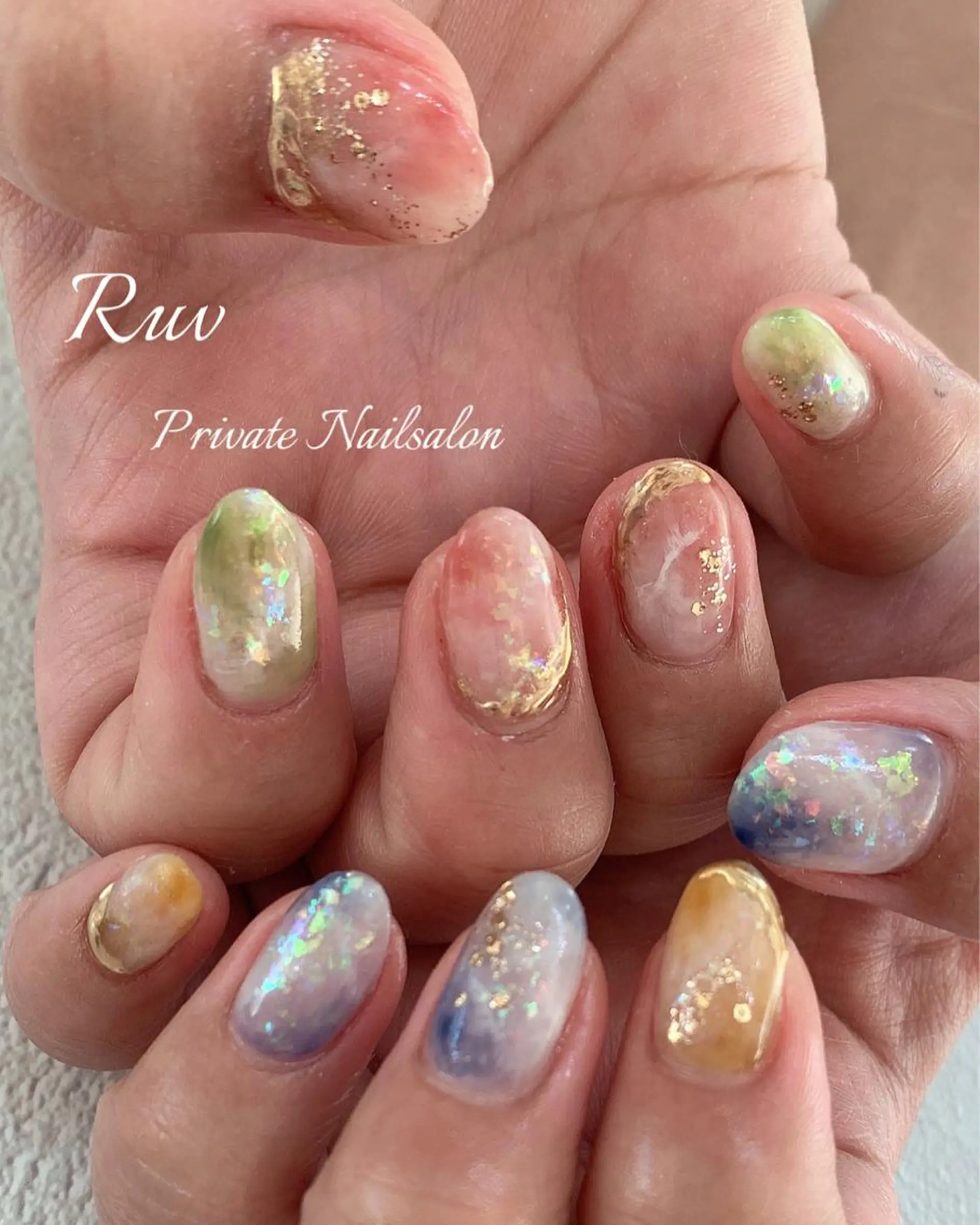 ネイル ハンドネイル プライベート ネイルサロン　ルヴのネイルデザイン