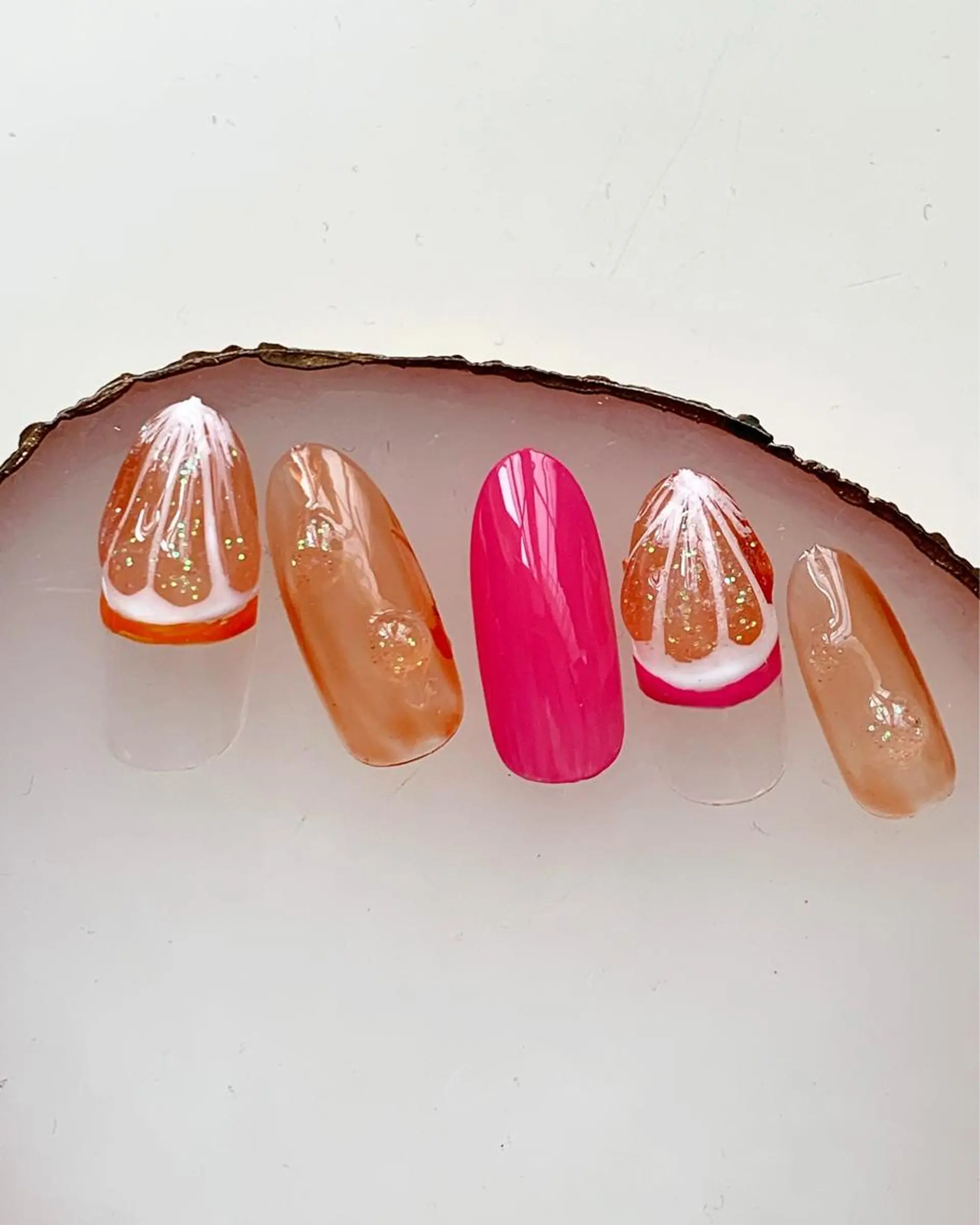 ネイル 新山 聖のネイルデザイン