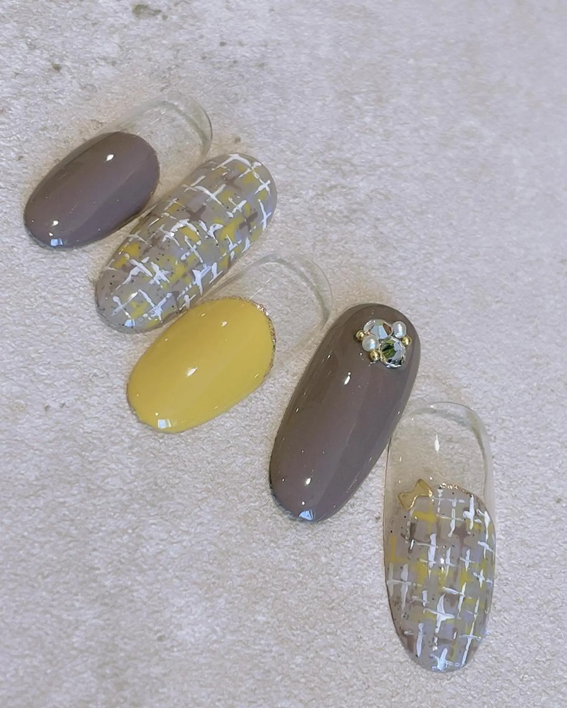 ネイル マツエク・マツパ まつげパーマ ボリュームラッシュ ジェルネイル ニュアンスネイル パラジェル 髙橋 敦子のマツエク・マツパデザイン