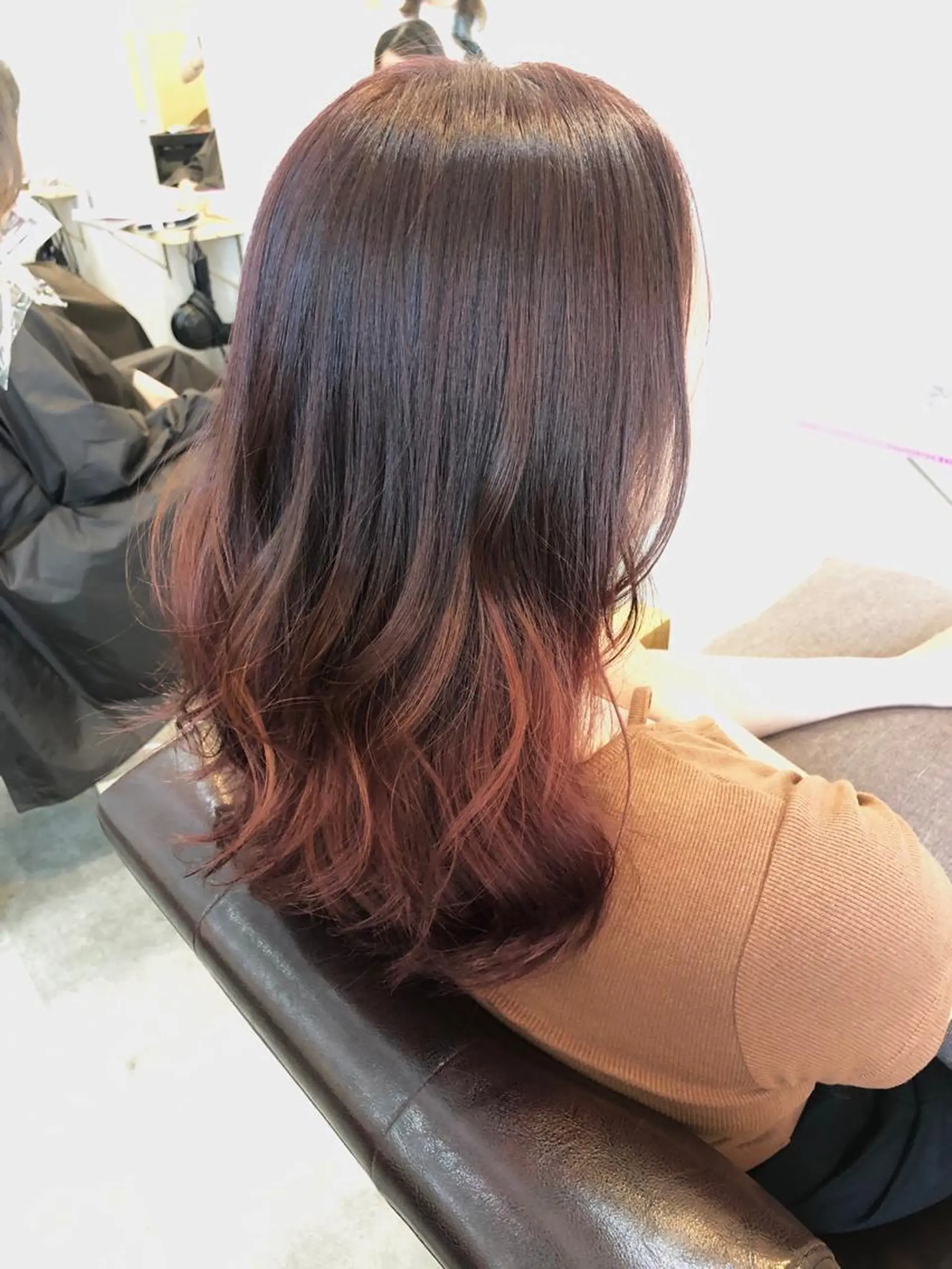 ミディアム カラー ブリーチ レッドカラー 縮毛矯正・髪質改善 人気No1🩶北島のヘアスタイル