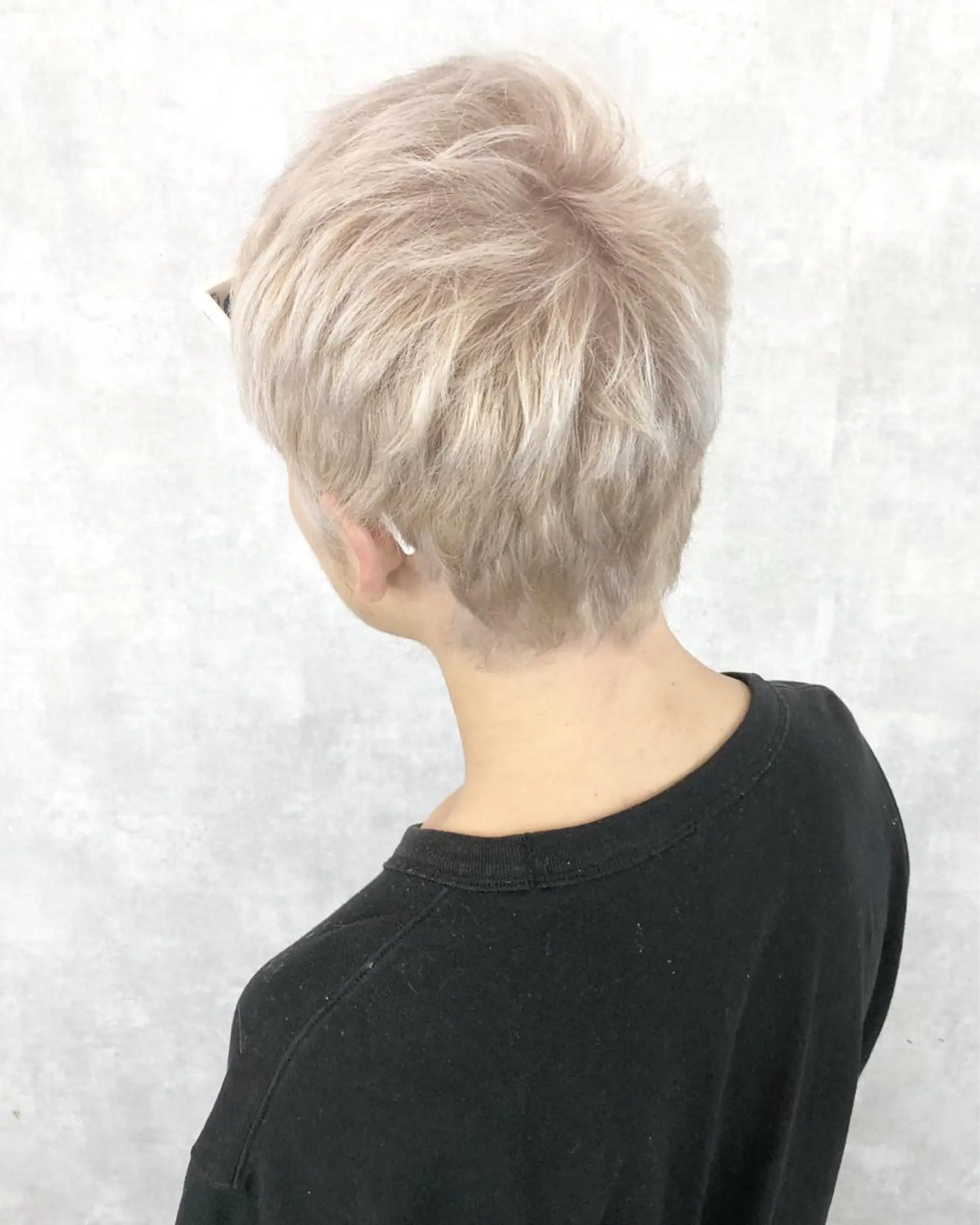 ショート カラー レイヤーカット BLend 渋谷のヘアスタイル